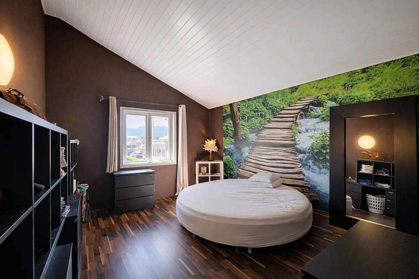 Kanadisches Haus in der Natur - Foto 8 von 12