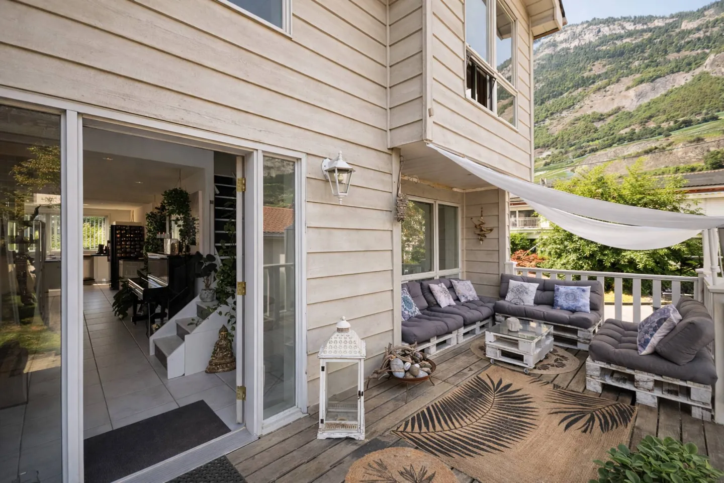 Kanadisches Haus in der Natur - Foto 10 von 12