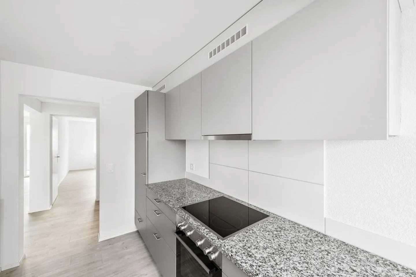 Belle appartement neuf, situé au centre - Photo 3 sur 10