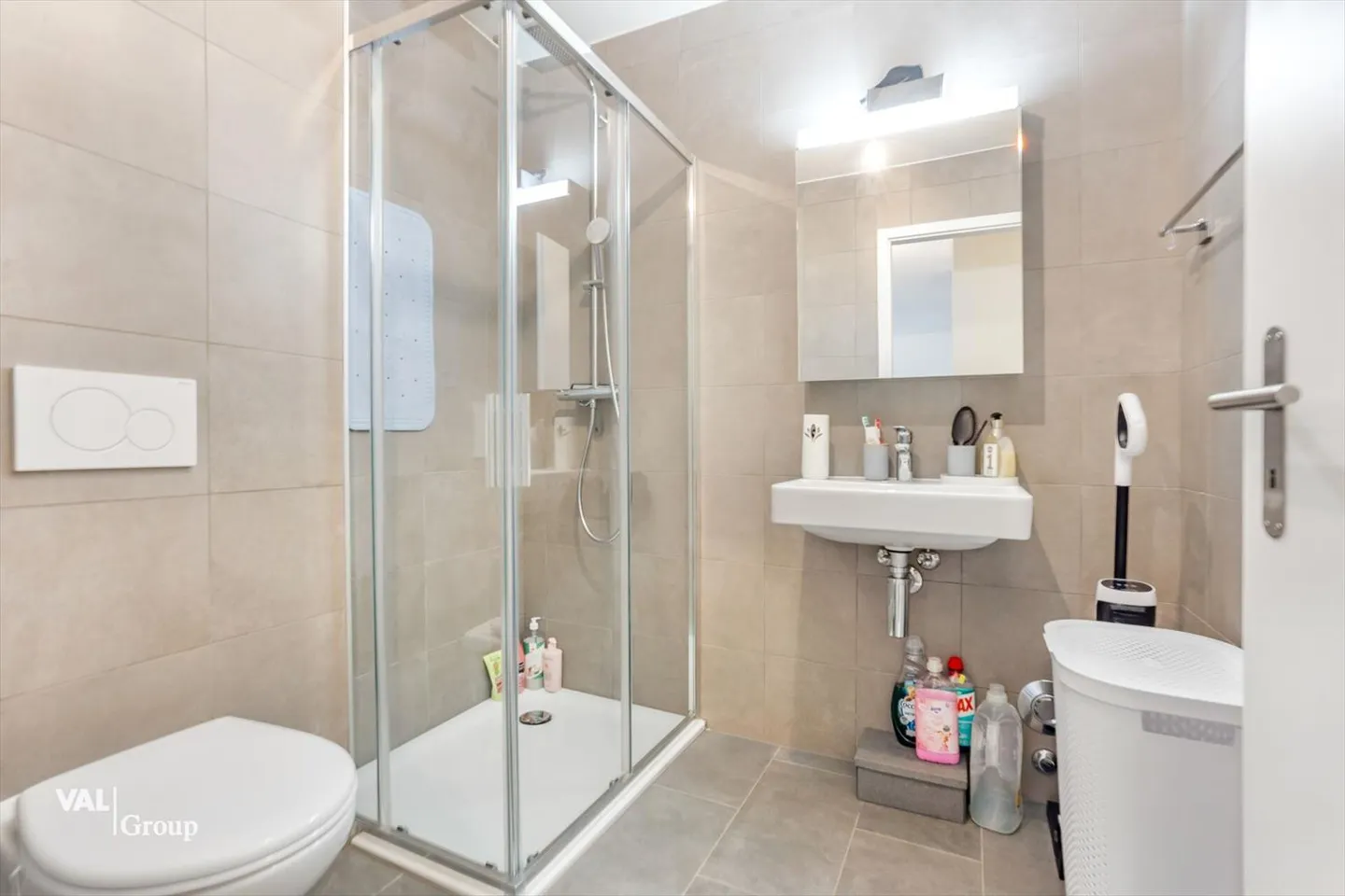 Studio confortevole, un'opportunità di rendimento vicino a Sion. - Foto 6 di 8