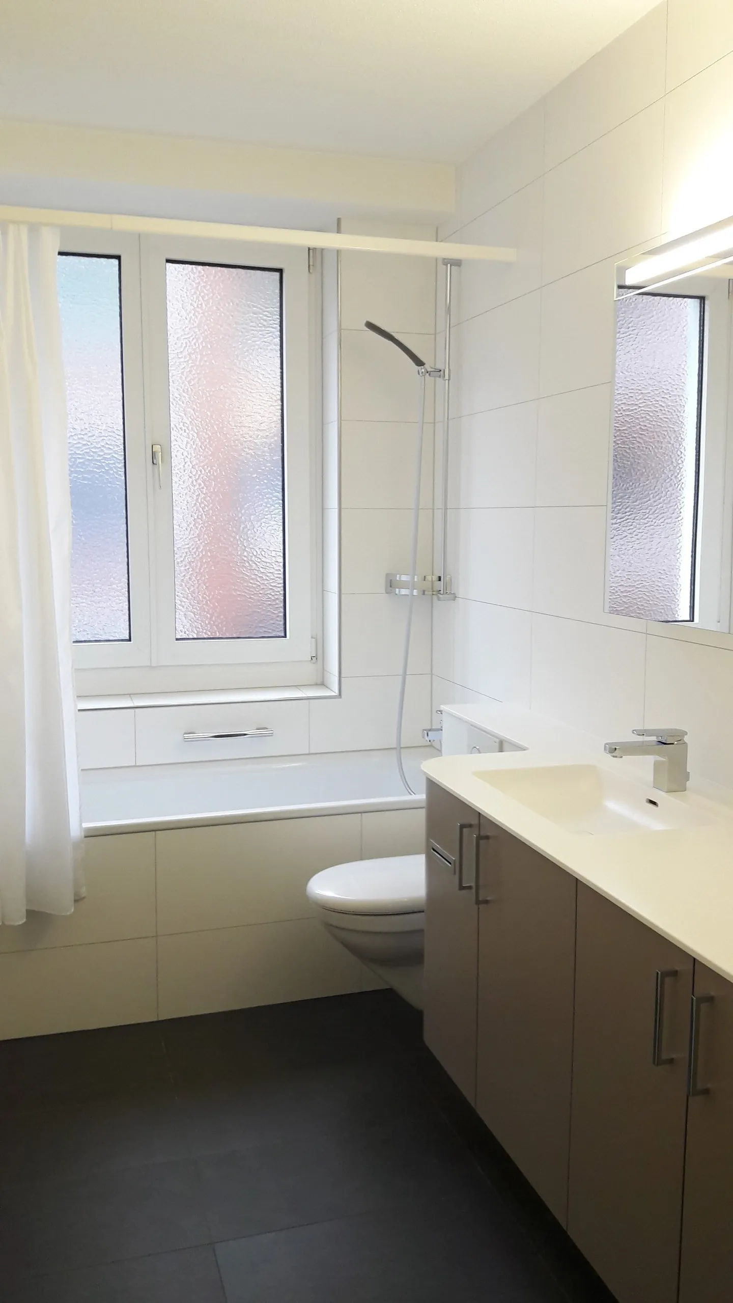 Modern city apartment in Seefeld with a lot of charm - Photo 4 of 6