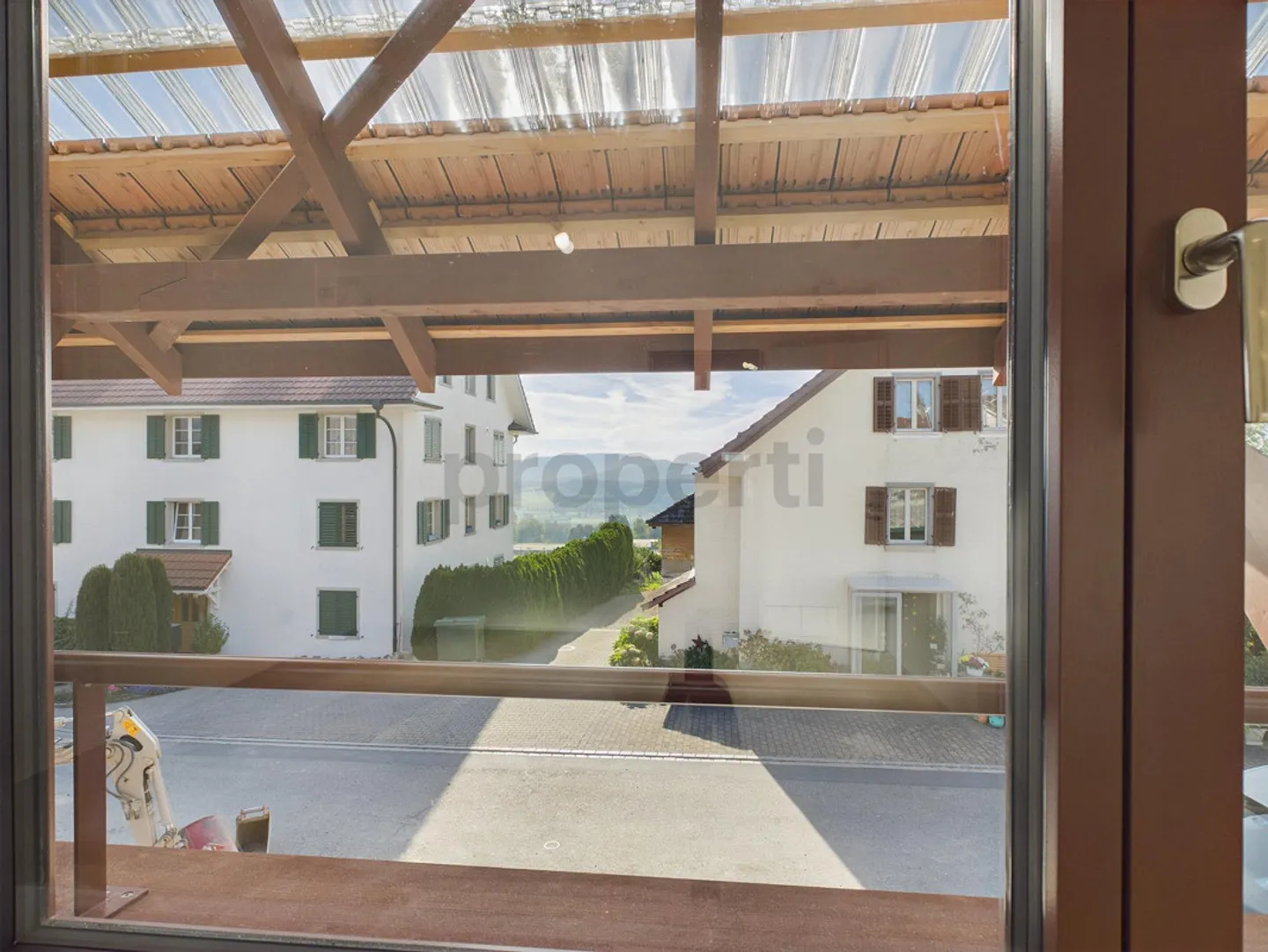 Modern Elegance with Dreamlike Gallery: 4.5-Room New Townhouse - Photo 15 of 17