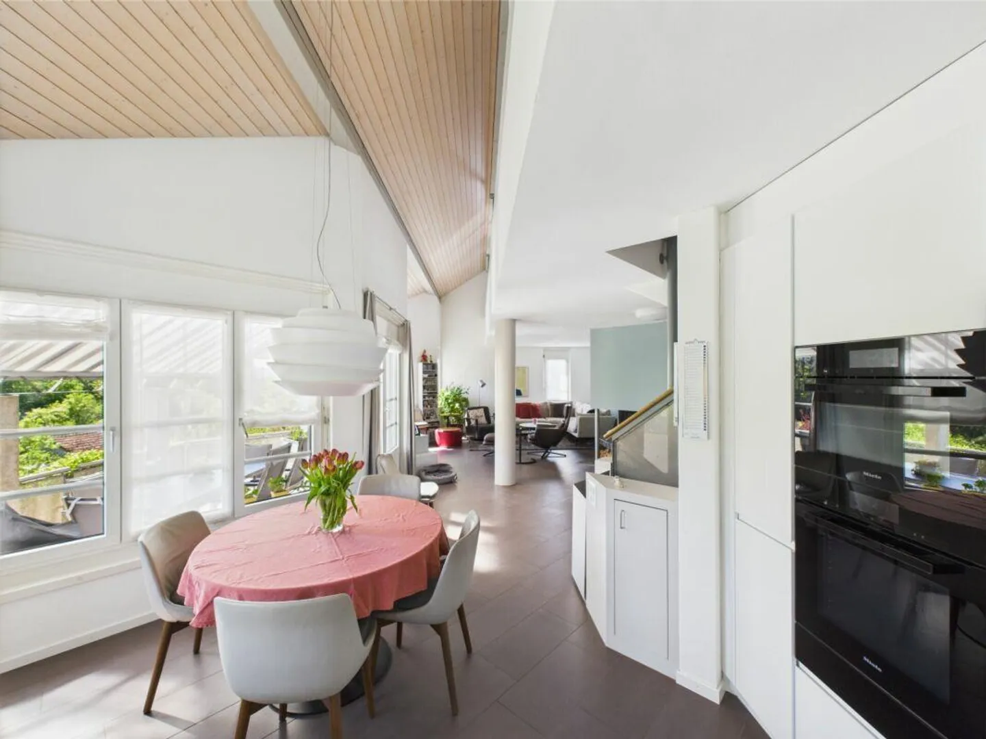Maison individuelle de 7,5 pièces au style élégant dans le meilleur emplacement à Steckborn - Photo 6 sur 13