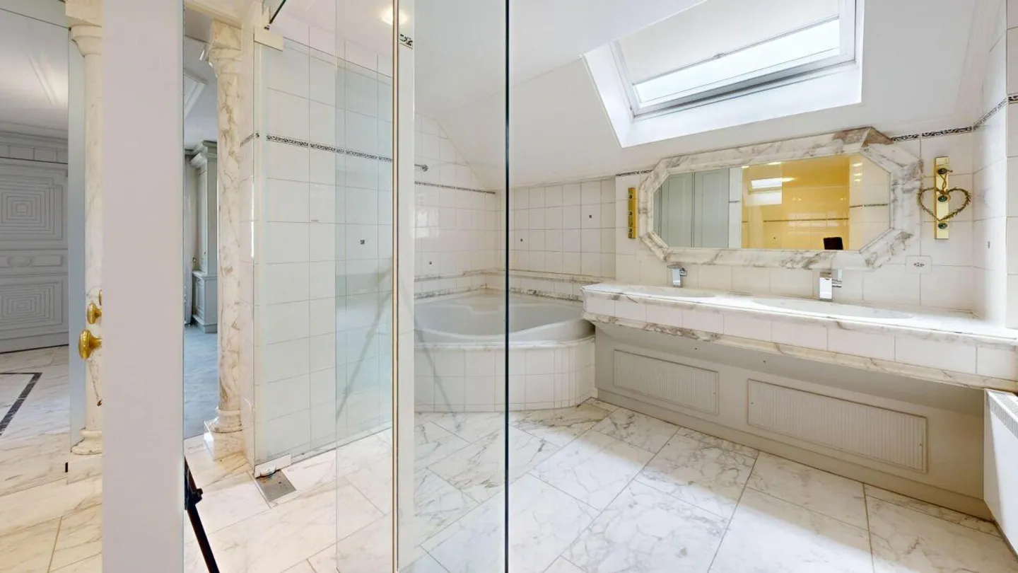 Impressive 5.5 Room Maisonette Apartment - Photo 7 of 15