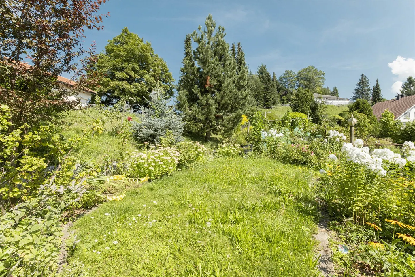 "Charmante 6.5-Zimmer-Maisonettewohnung in Thun-Goldiwil" - Foto 3 di 20