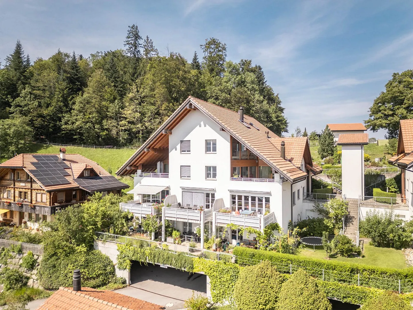 "Charmante 6.5-Zimmer-Maisonettewohnung in Thun-Goldiwil" - Foto 1 di 20