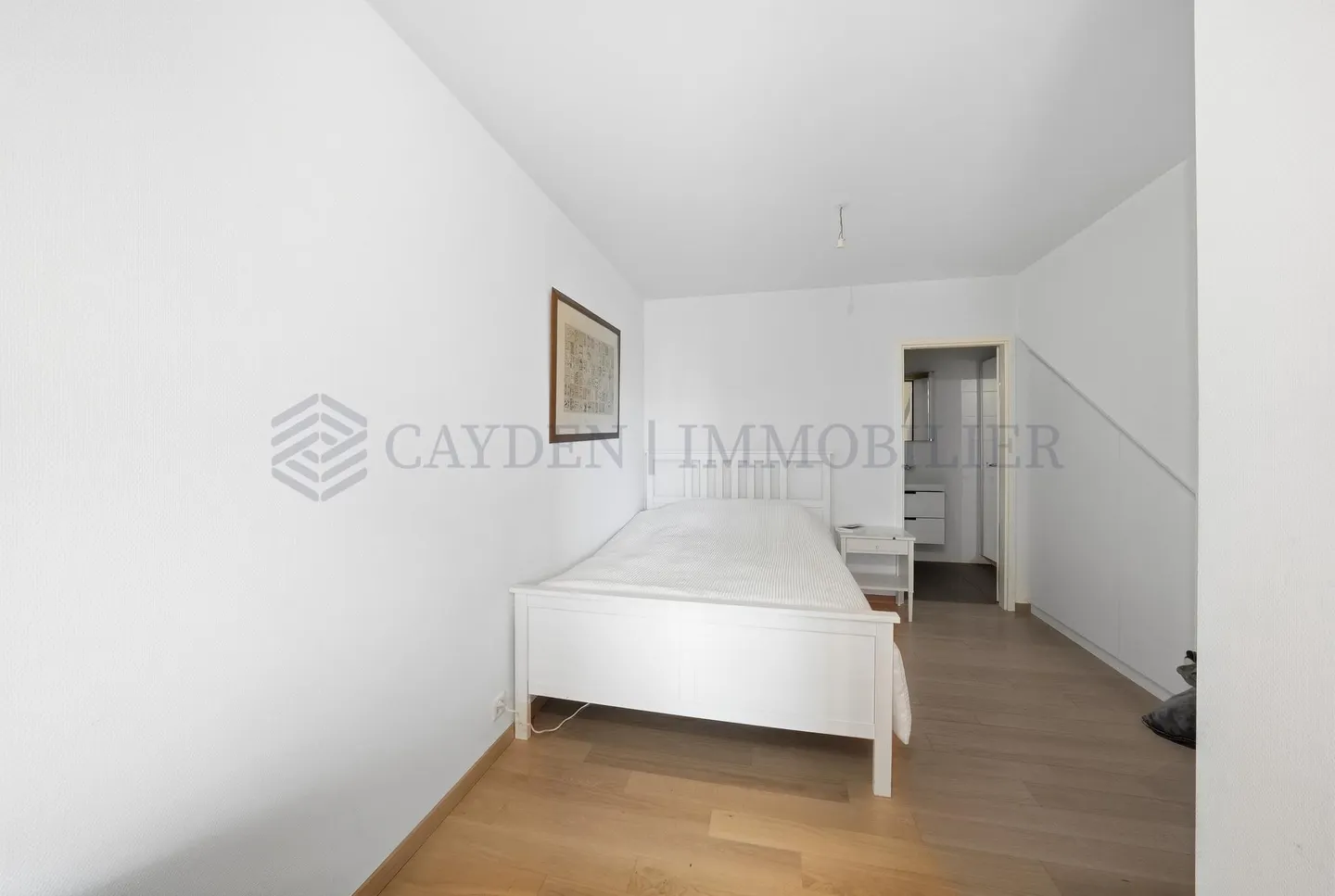 Duplex Attic with Terrace - Photo 9 of 10
