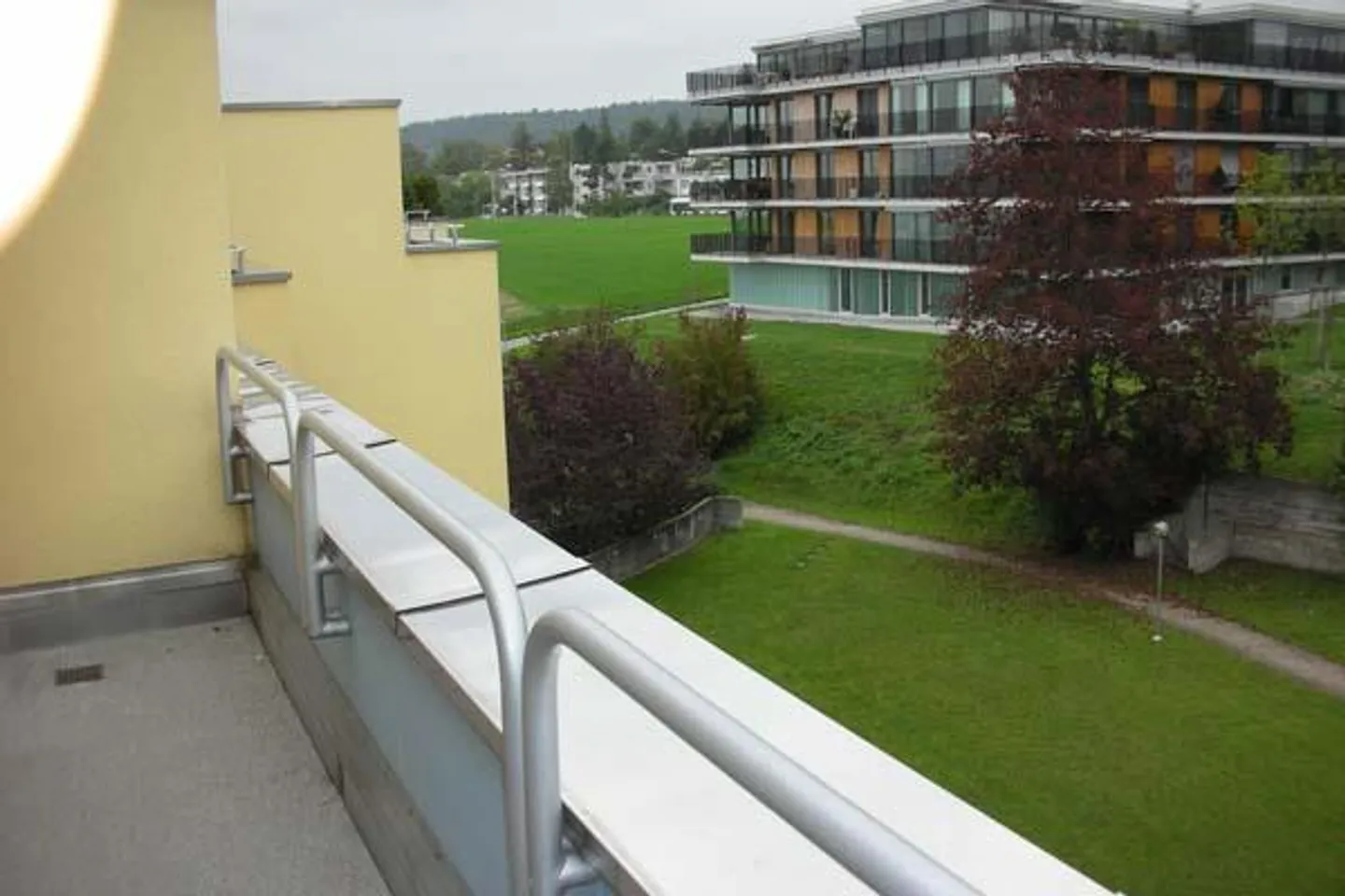 Appartement 3 pièces dans un emplacement calme à Zurich Witikon - Photo 1 sur 4