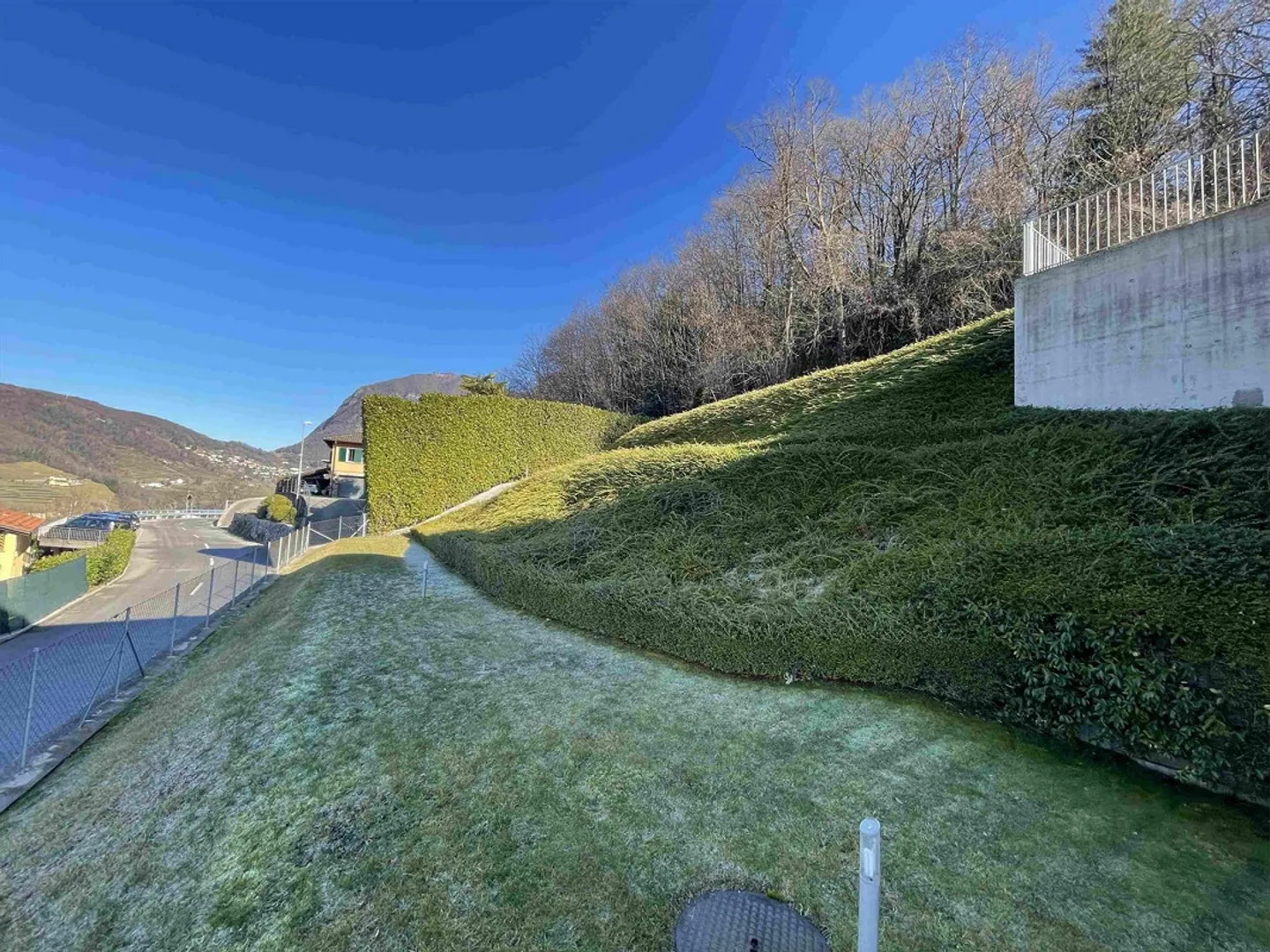 INTERESSANTES GRUNDSTÜCK MIT PRÄCHTIGEM SEEBLICK - Foto 8 von 13