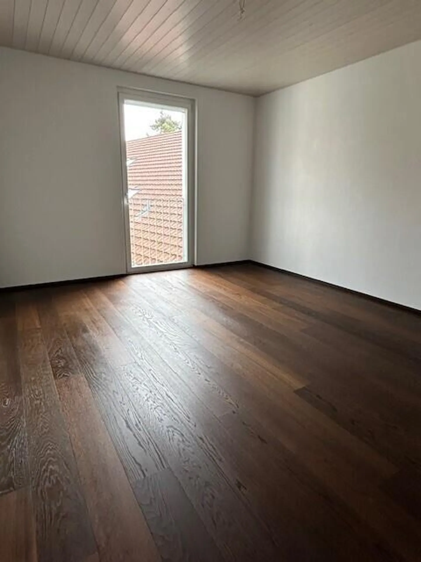 Exclusive penthouse apartment with a view in Kerzers - Photo 8 of 12