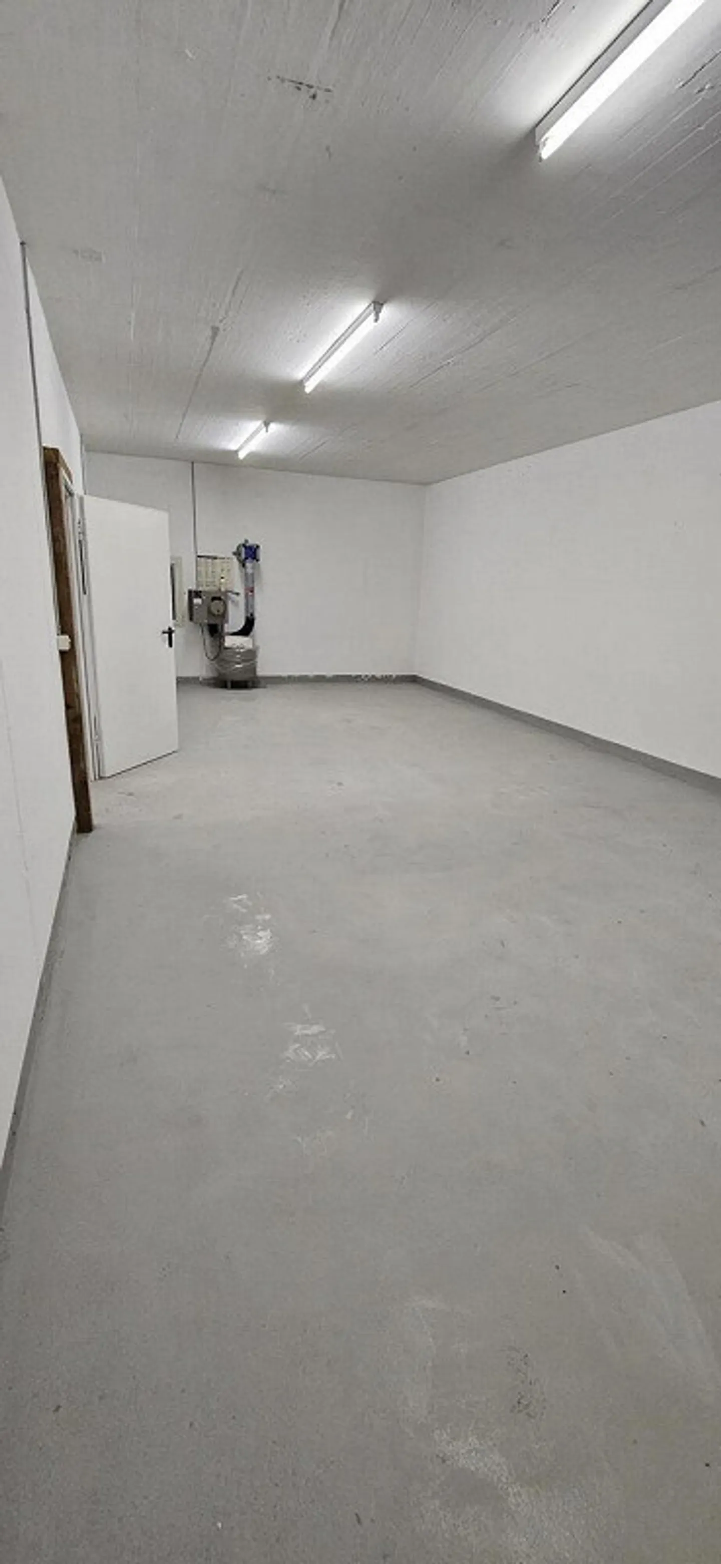 IN AFFITTO Spazio di stoccaggio o archivio a Lucerna - Foto 3 di 6