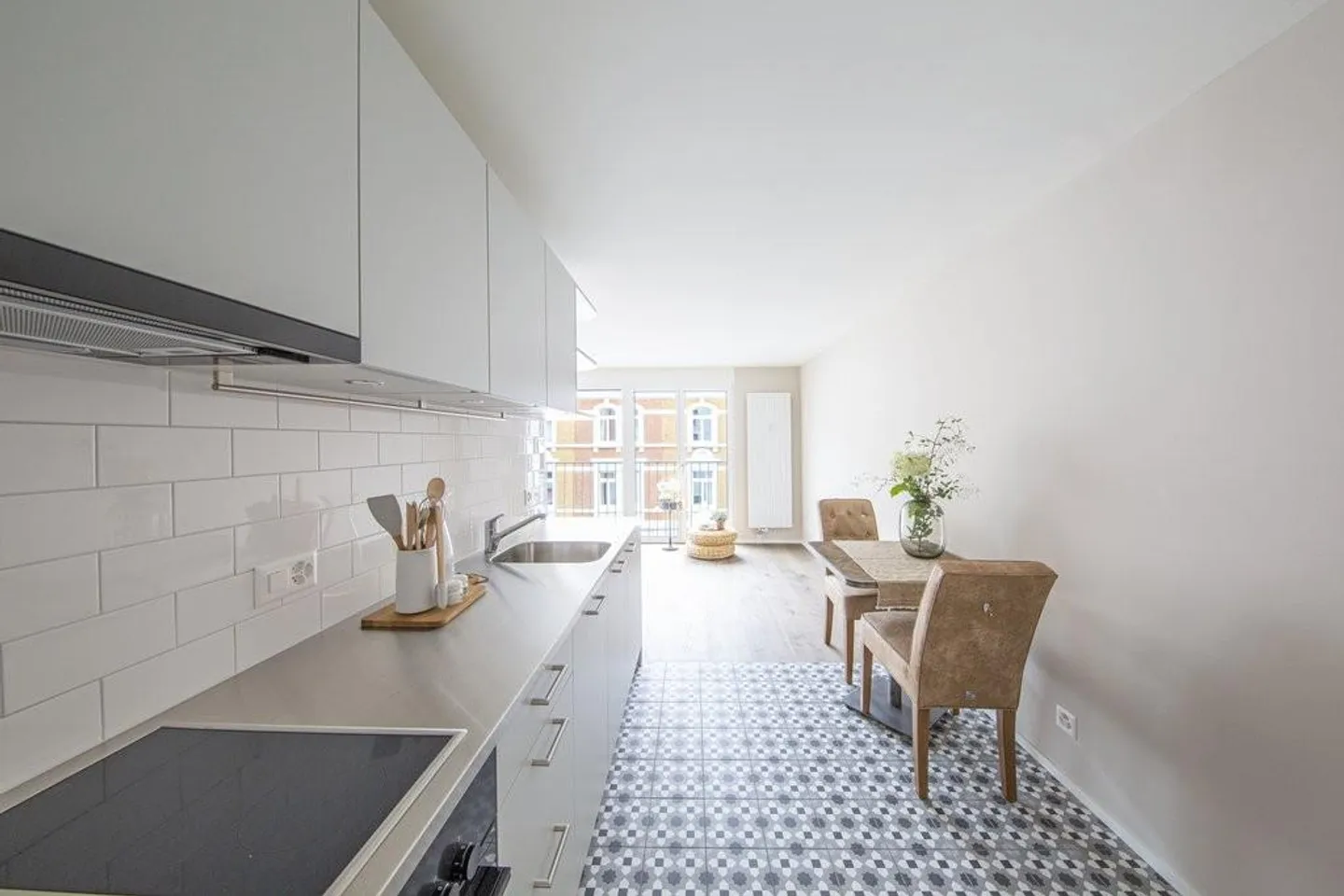 Renovated 1.5-room apartment in Gundeli with private washing tower - Photo 2 of 7