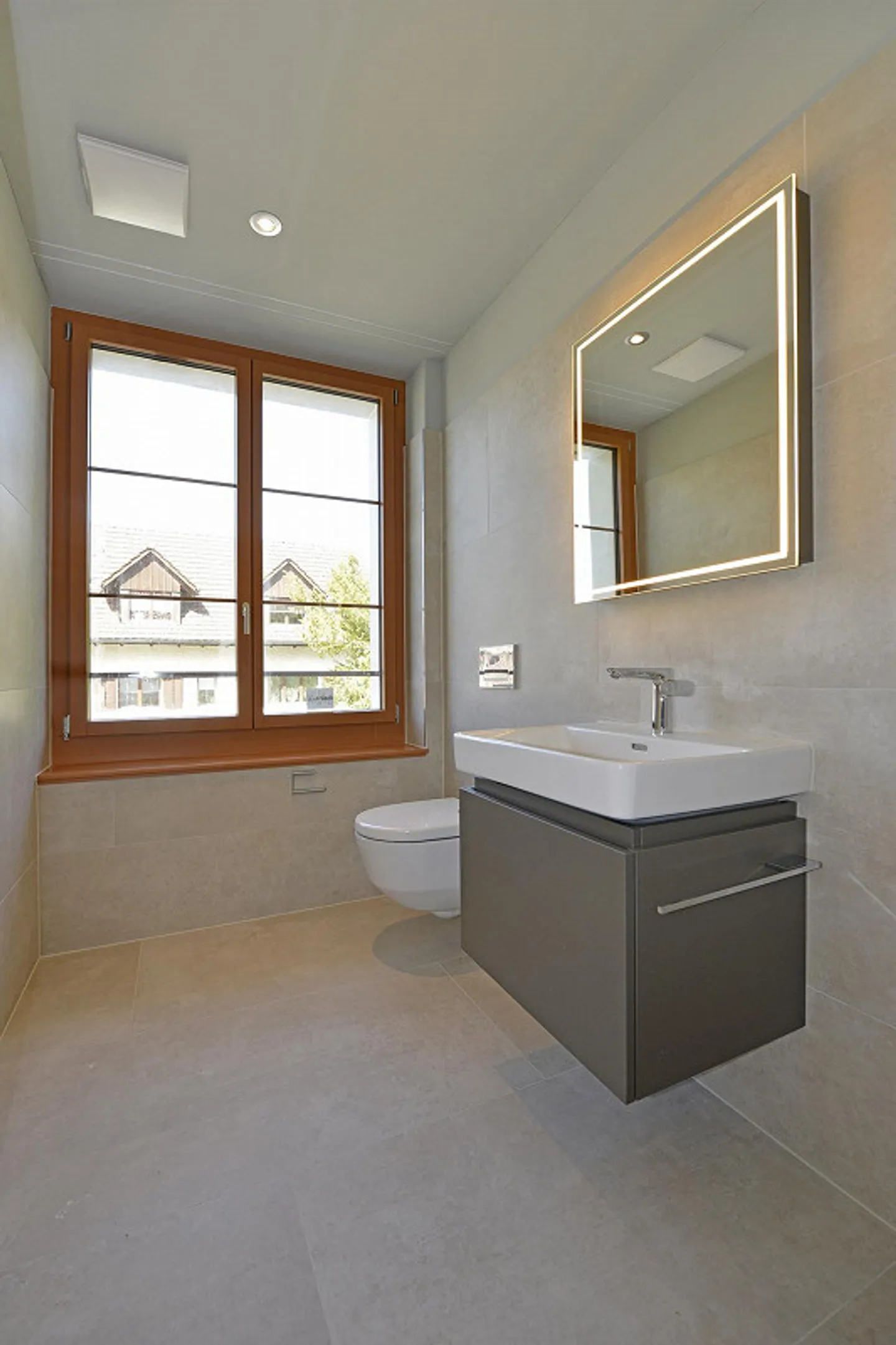 Nuovo appartamento di 3,5 stanze: vivere in campagna con collegamento alla città - Foto 8 di 8