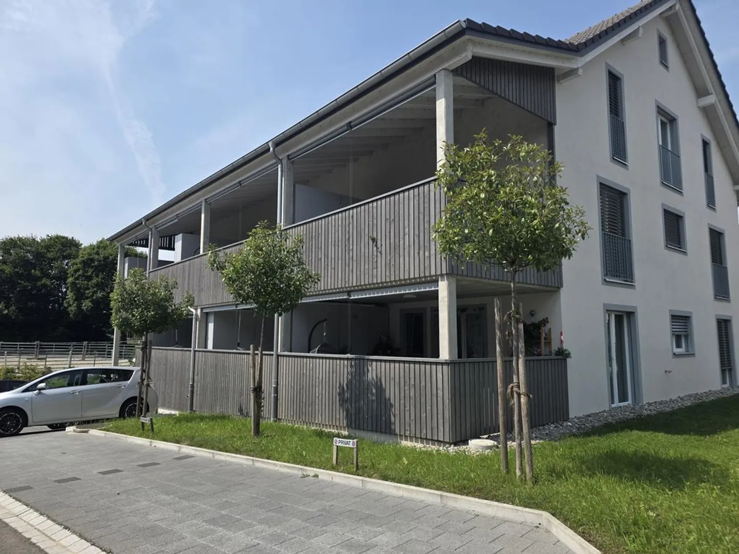 Motorcycle parking space for rent in Menziken! - Photo 1 of 2