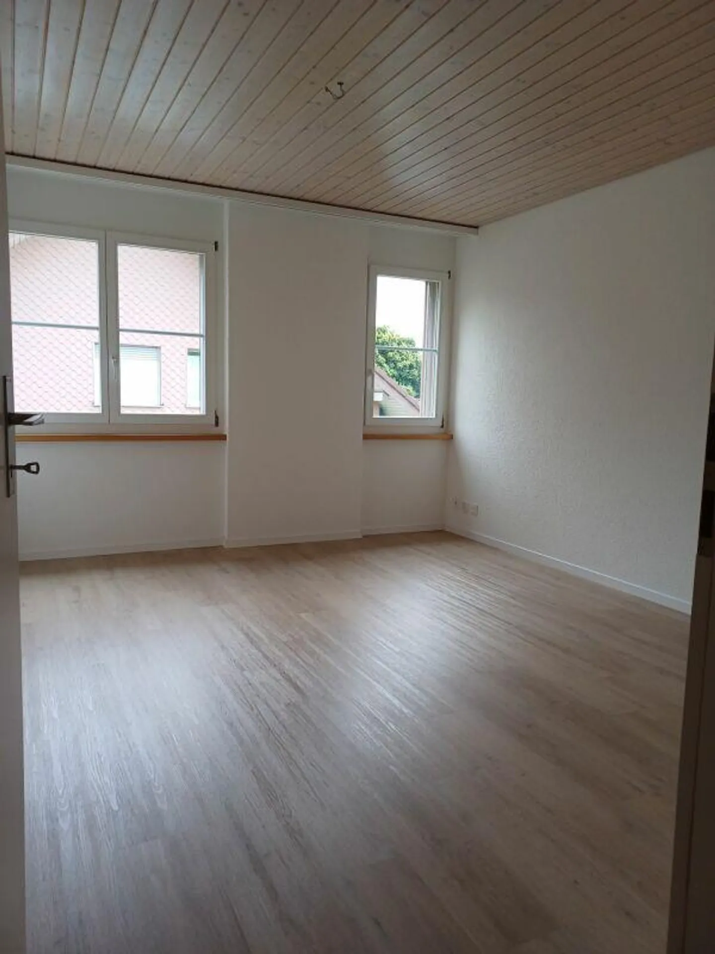 Appartement 3 1/2 pièces avec balcon et vue sur la montagne - Photo 5 sur 9