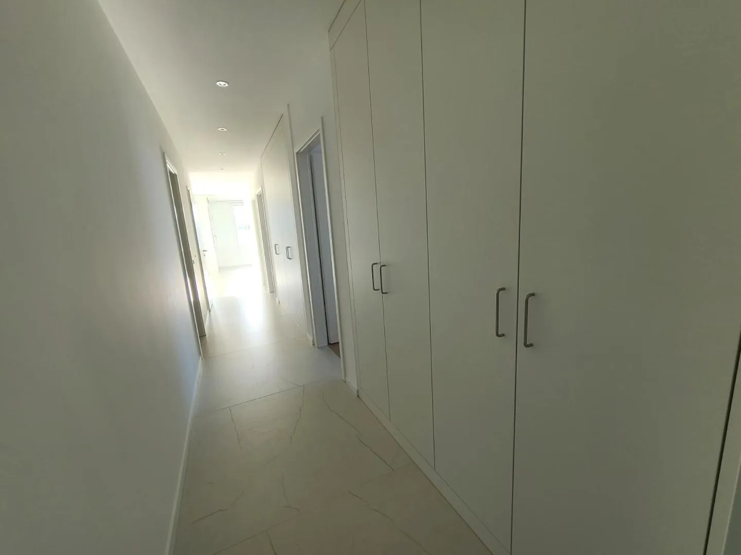 Plugin 4 - 5.5-Room Apartment on the 12th Floor - Photo 6 of 13