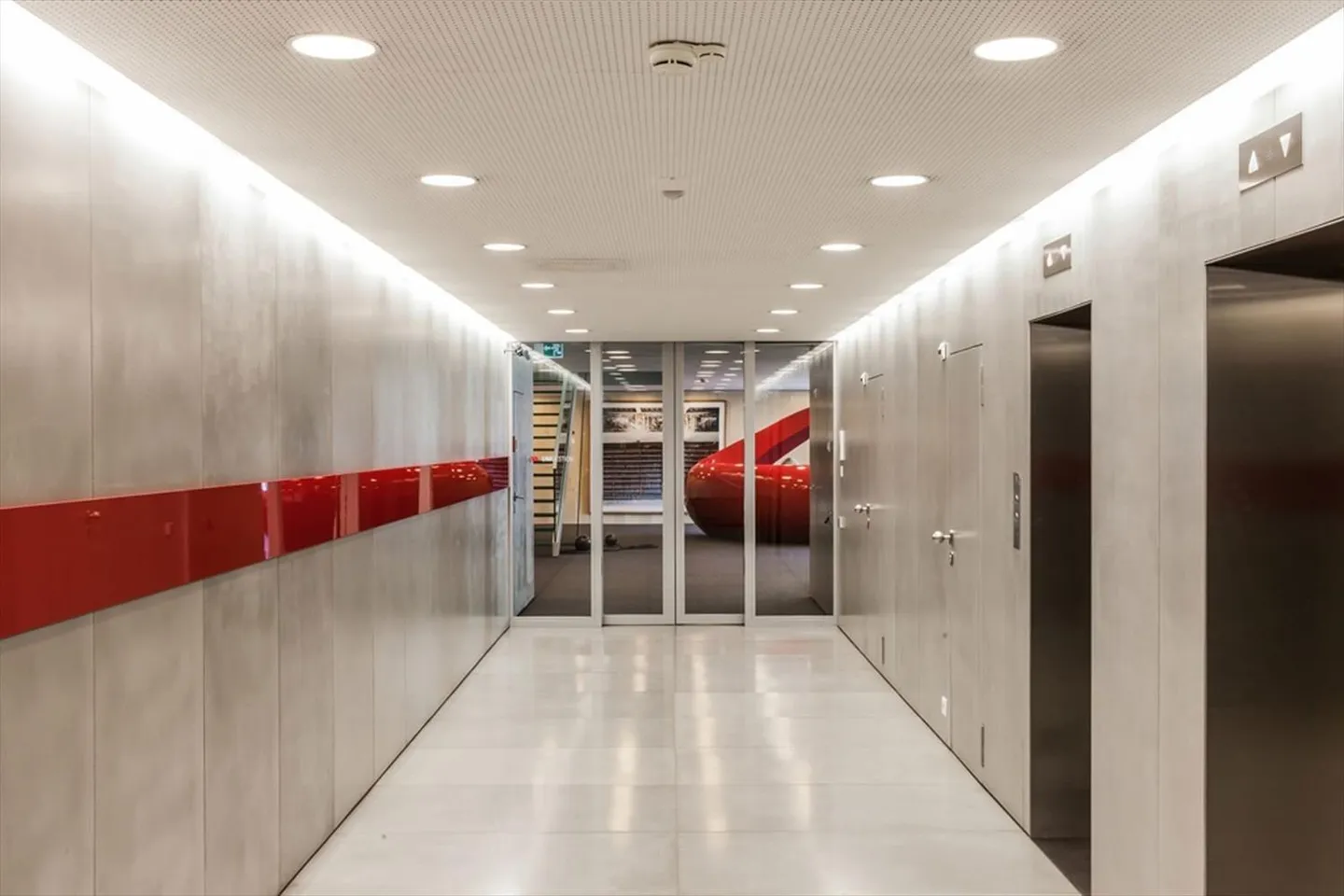 Disponible à Champel, bureaux de haut standing aménagés - Photo 6 sur 8