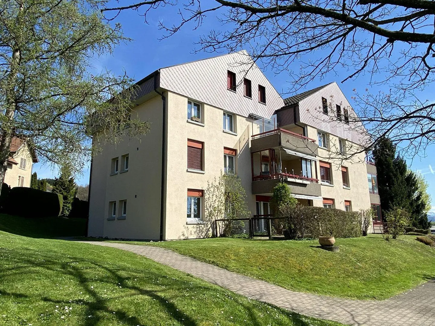 Investitions-Multi-Family-Häuser - Foto 2 von 9