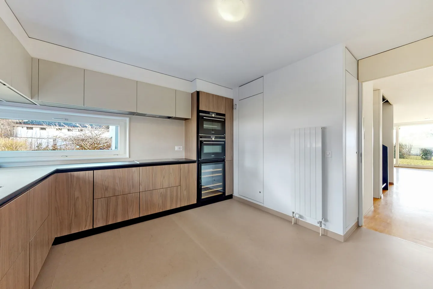 Appartamento moderno, spazioso e ben posizionato - Foto 2 di 10