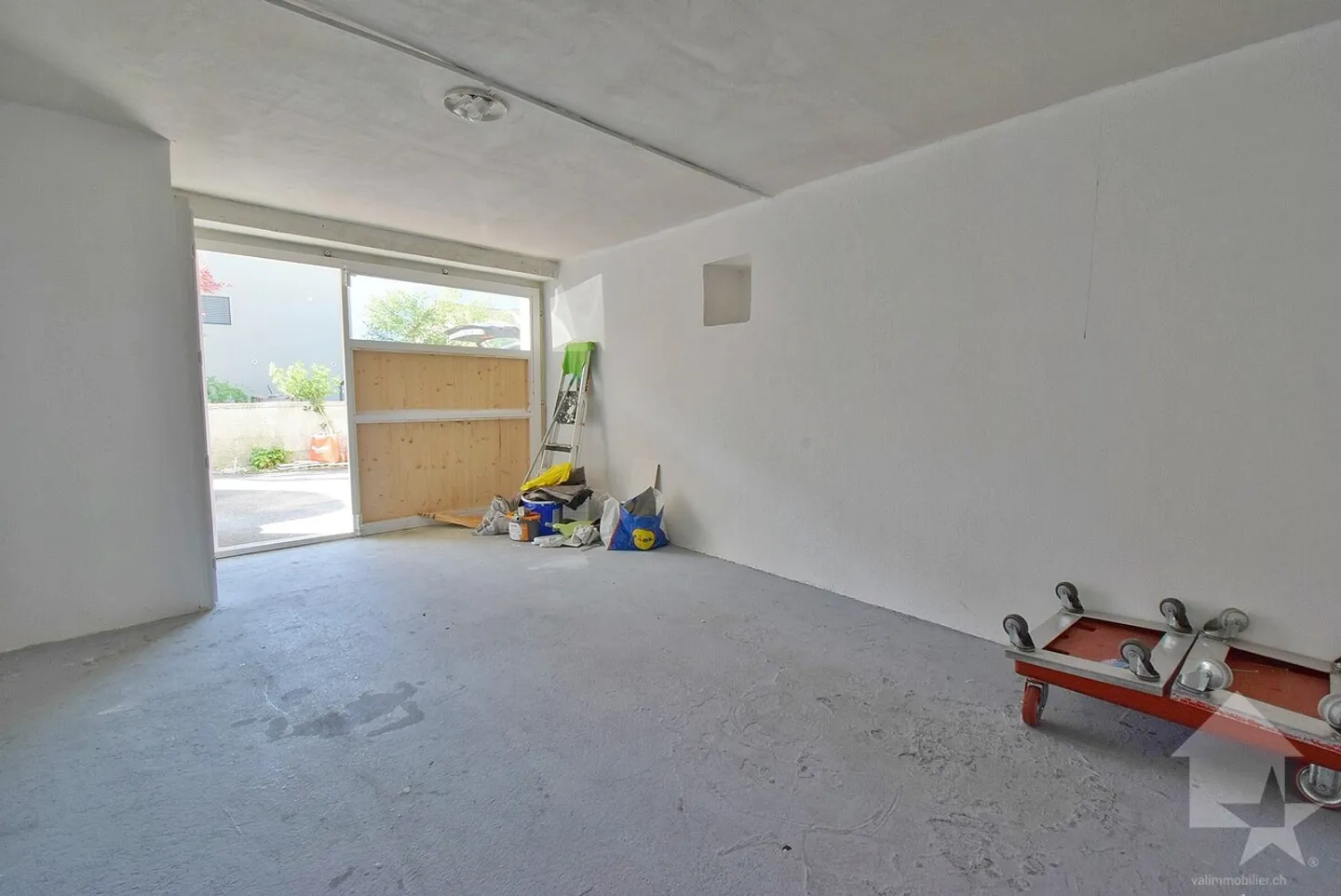 Spacious villa, completely renovated in 2014, center of Plan Conthey - Photo 18 of 21