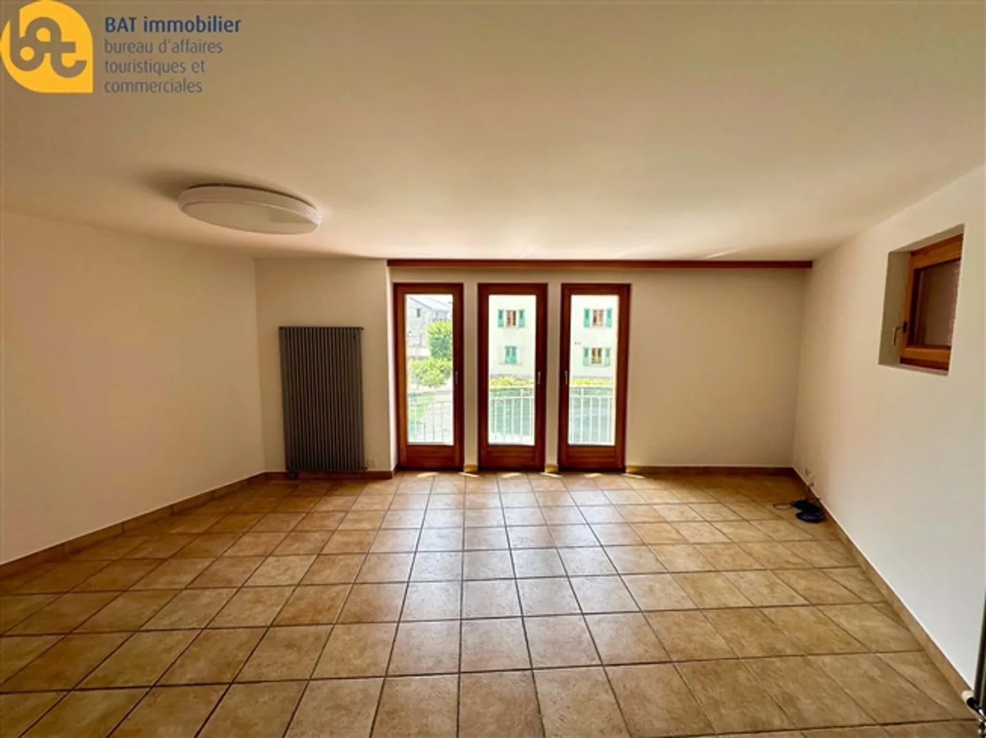 Charmante maisonette de 3,5 pièces au 1er étage - Chippis - Photo 3 sur 13