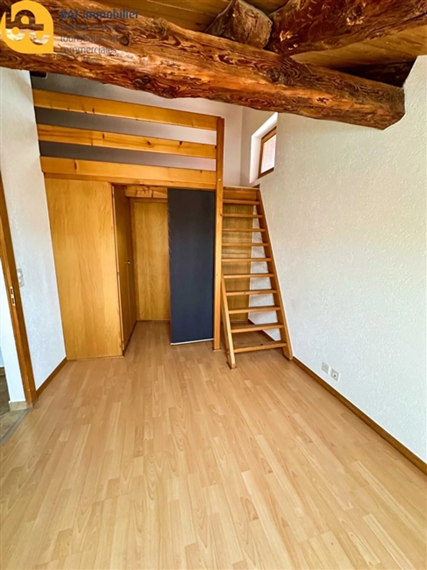 Charmante maisonette de 3,5 pièces au 1er étage - Chippis - Photo 5 sur 13