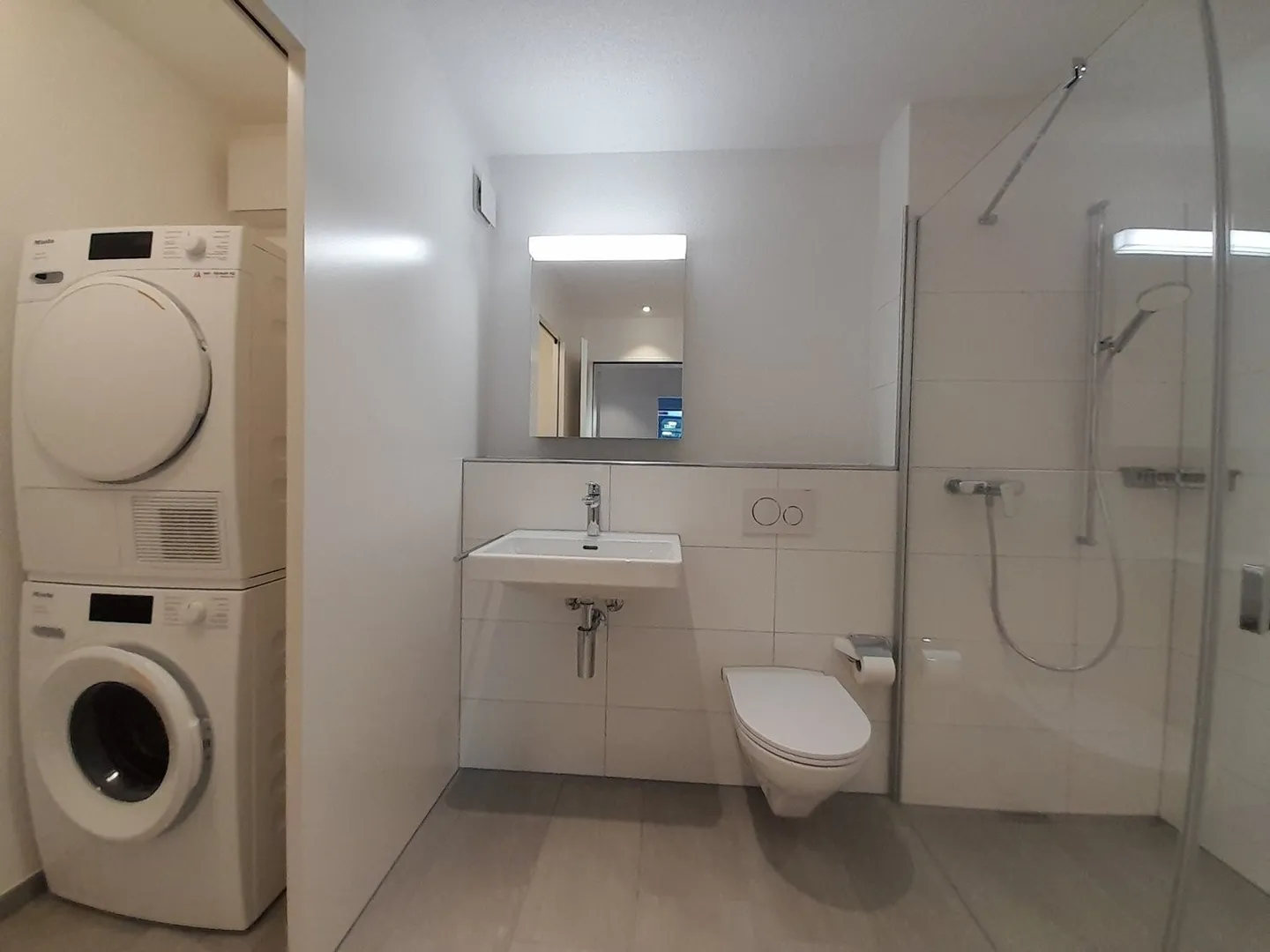 Beautiful 4.5-room apartment with terrace - Photo 3 of 13