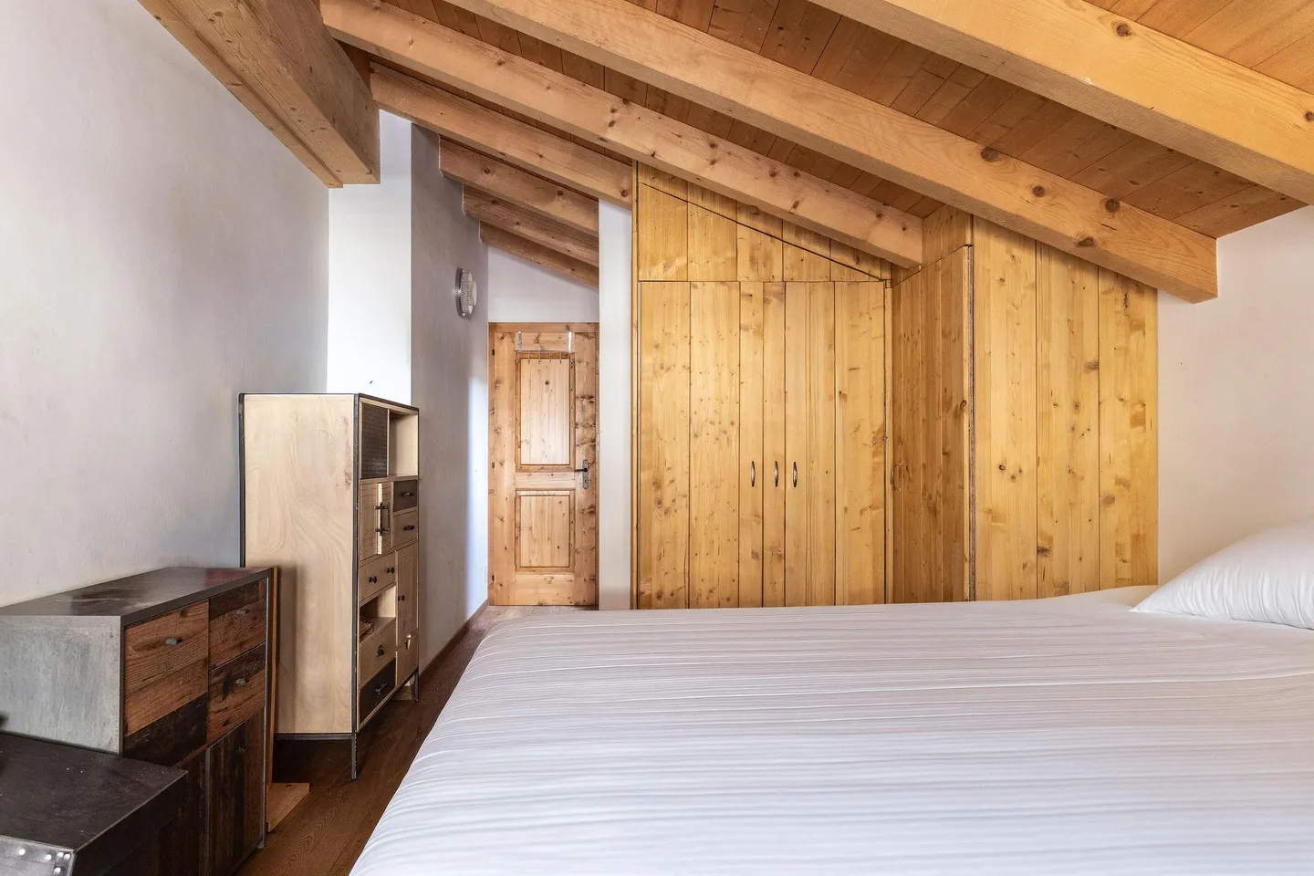 5.5 Room Penthouse in Châble - Photo 7 of 11