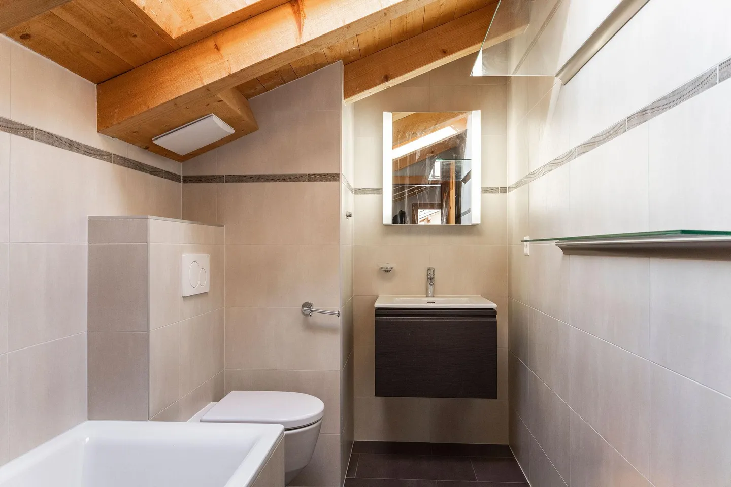 5.5 Room Penthouse in Châble - Photo 8 of 11