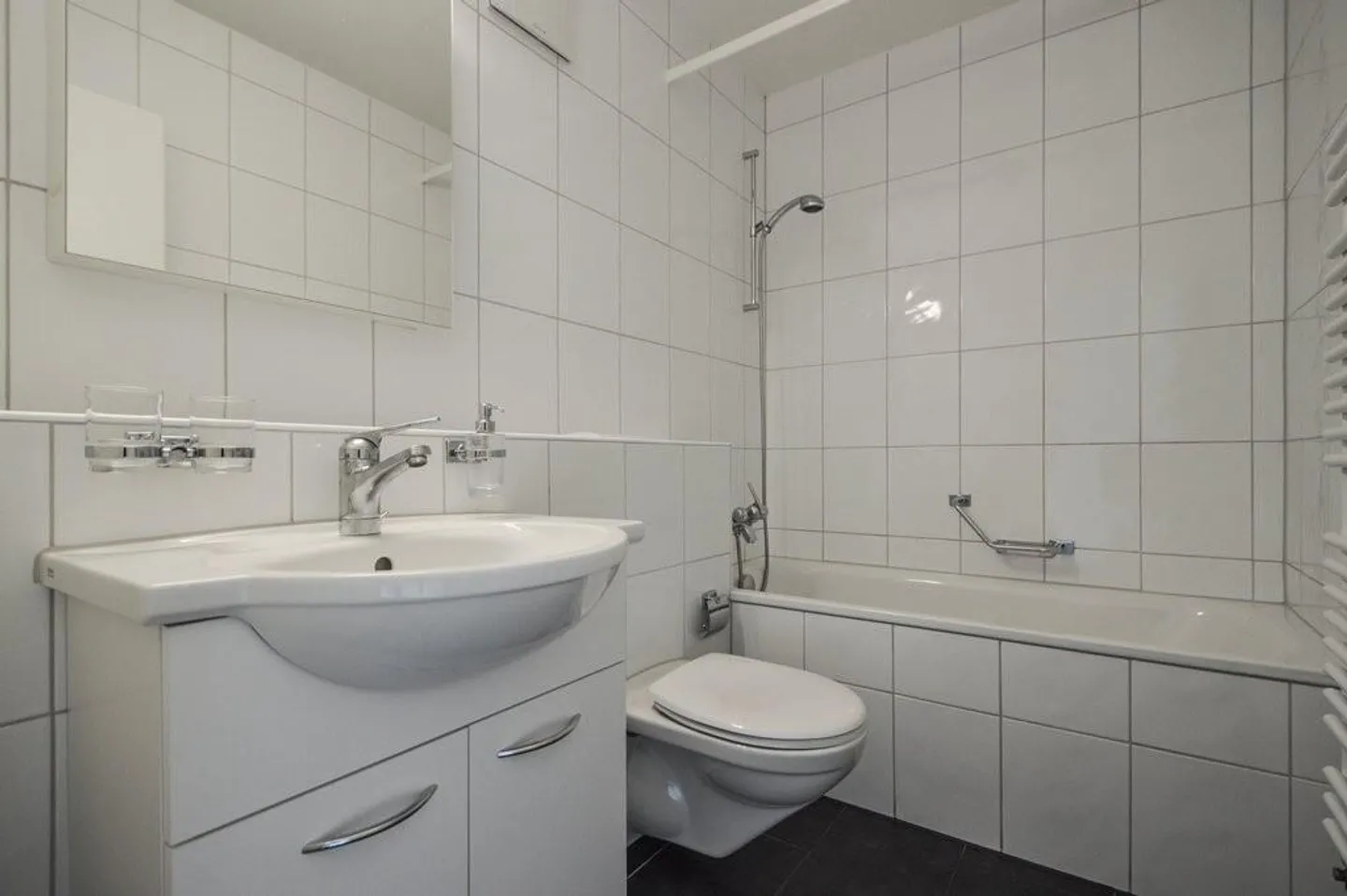 Your Oasis of Well-Being in Ostermundigen - Photo 3 of 9