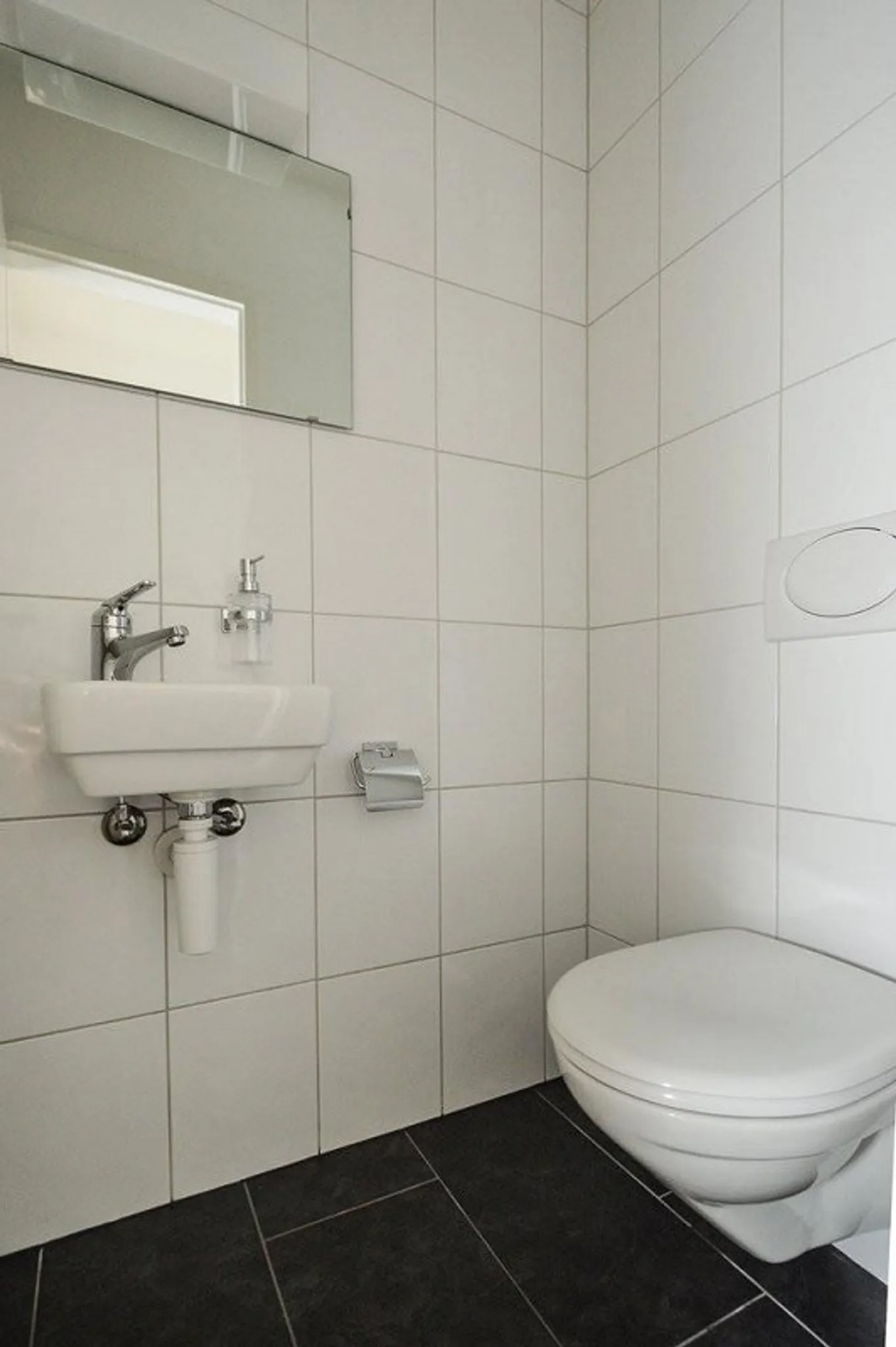 Your Oasis of Well-Being in Ostermundigen - Photo 4 of 9