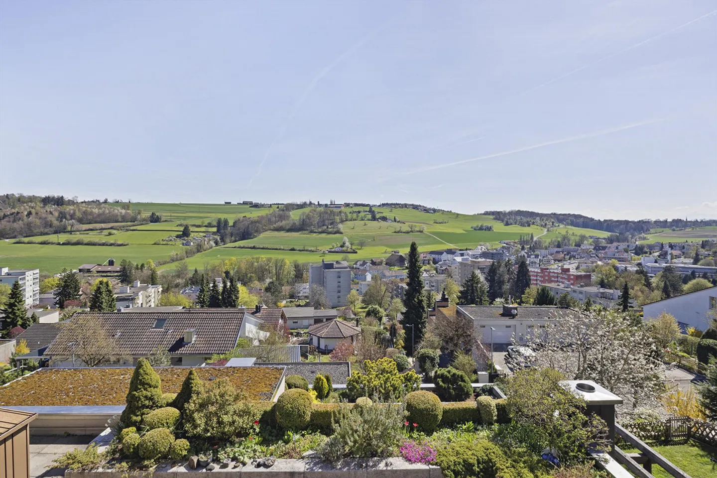 Vue traumatique avec jardin et de nombreuses possibilités - Photo 5 sur 16