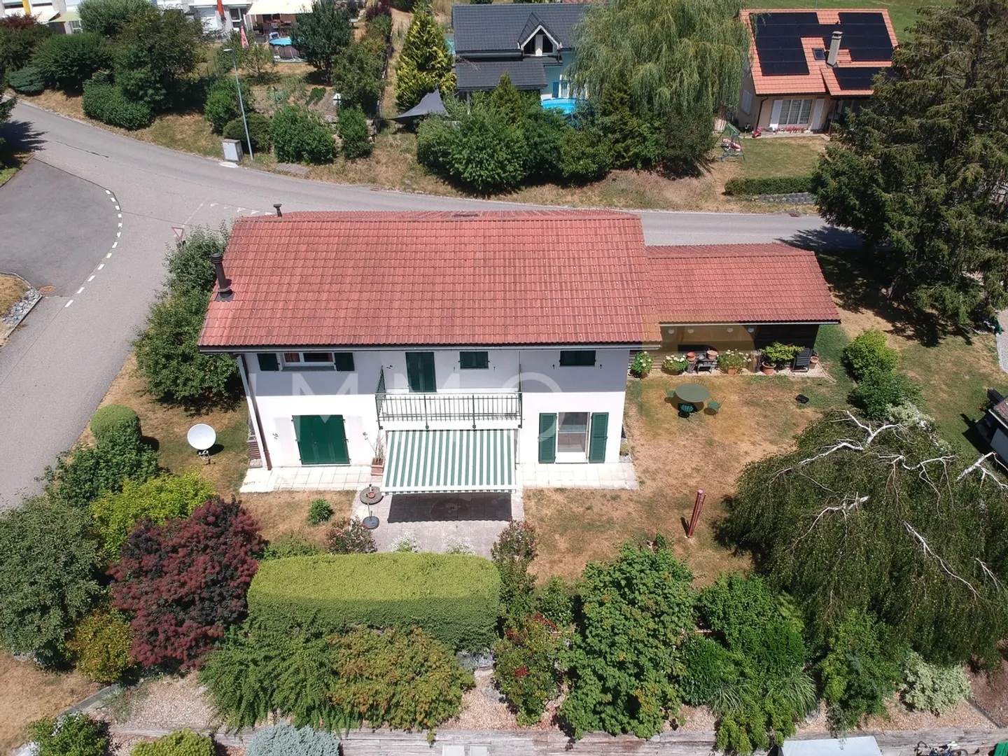 Haus 5.5 Zimmer - Foto 2 von 13