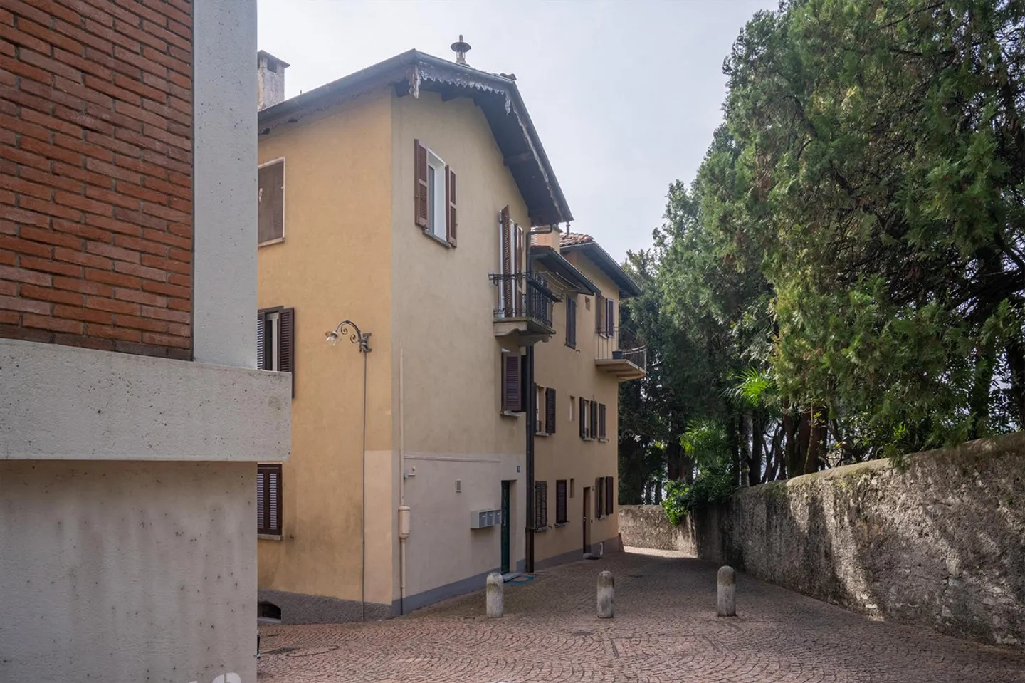 ZWEI SCHRITTE VOM SEE UND ZENTRUM ENTFERNT, MÖBLIERTES 2.5-ZIMMER-APARTMENT - Foto 7 von 7