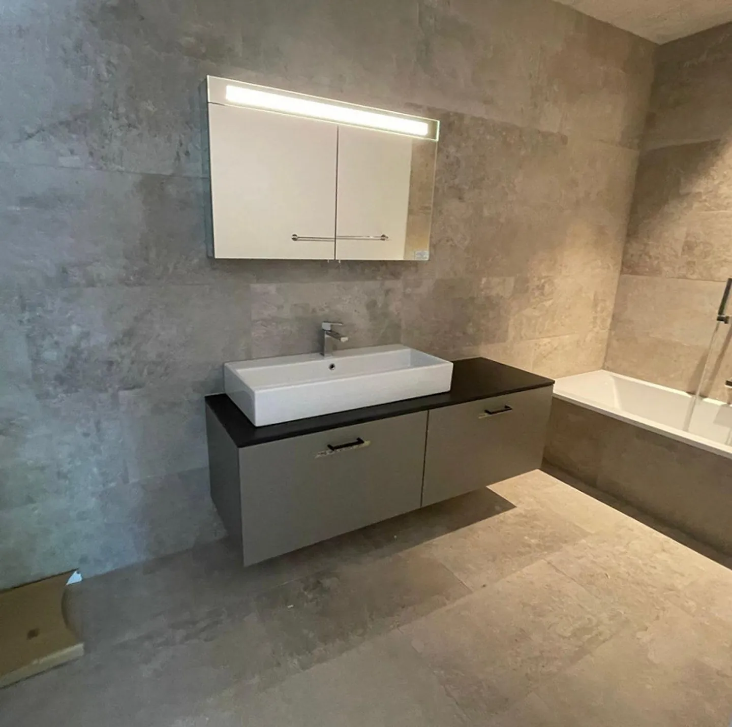 Moderne 3½-Zimmer-Erdgeschosswohnung an zentraler Lage - Foto 5 von 12