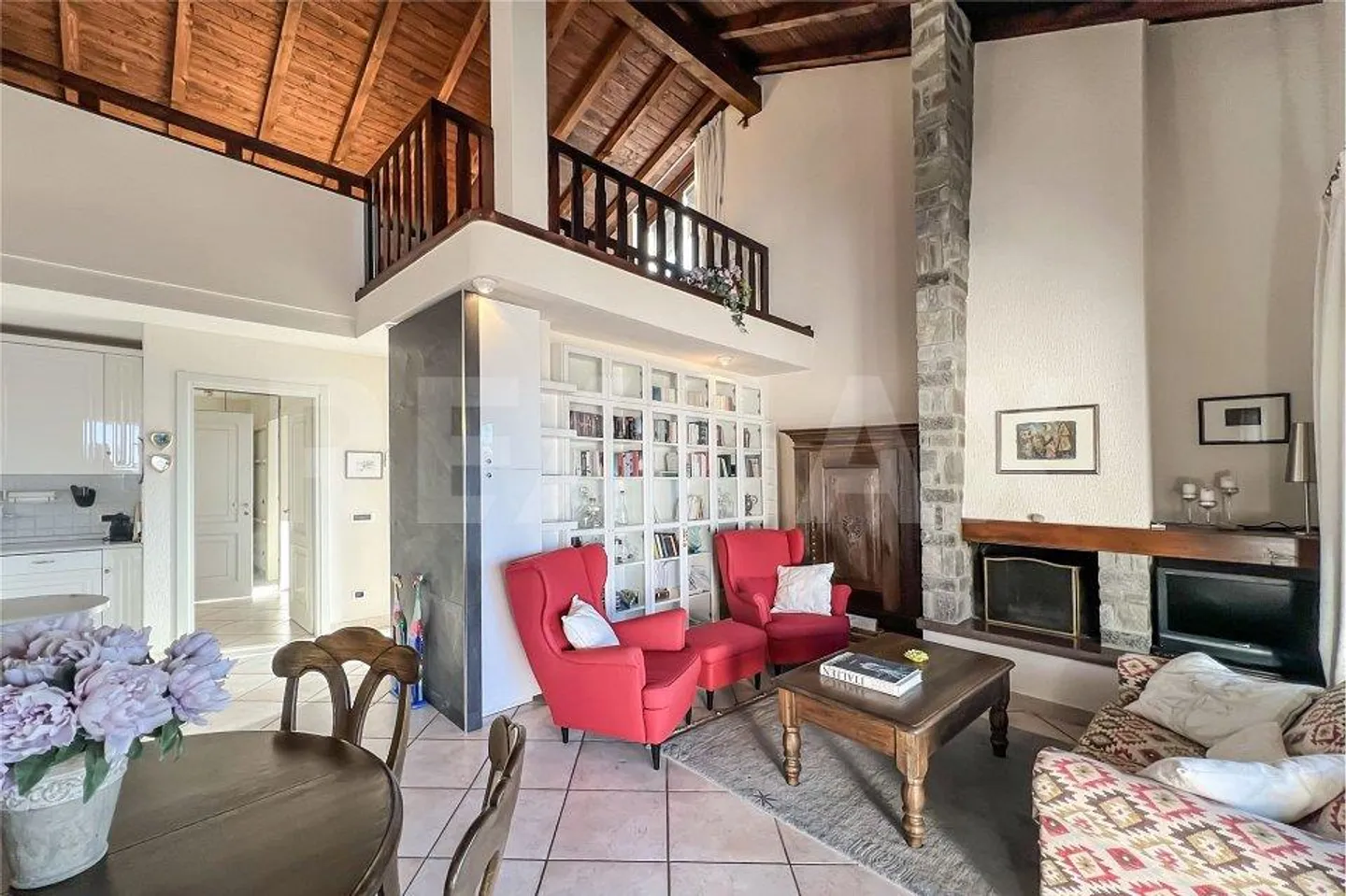 Semi-detached villa with lake view - Photo 10 of 13