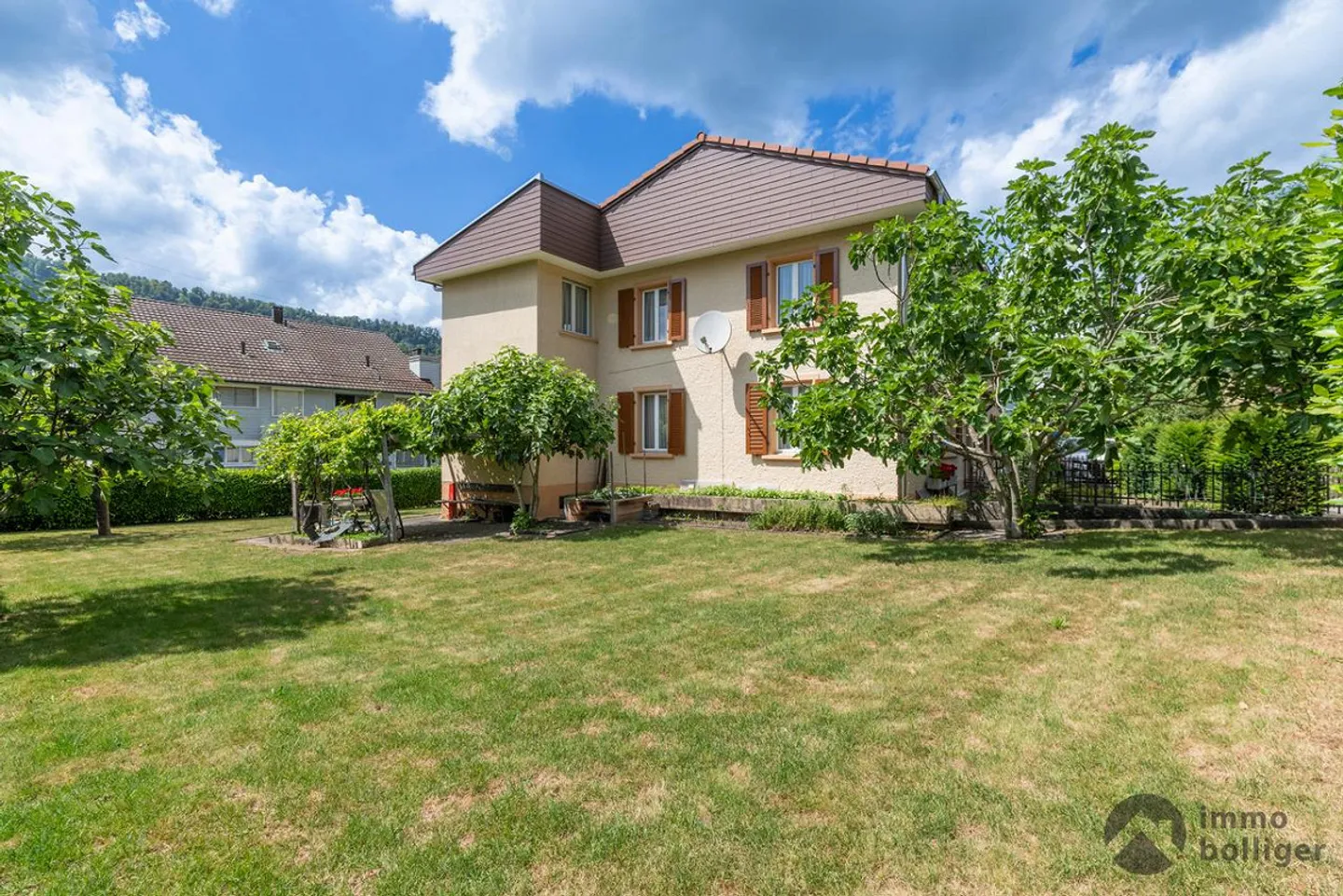 Opportunità 2-in-1: La tua casa multigenerazionale con 2 unità - Foto 1 di 13