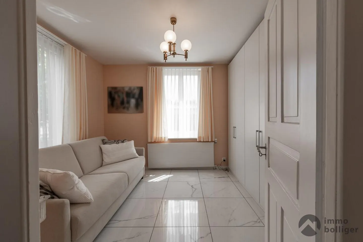 Opportunità 2-in-1: La tua casa multigenerazionale con 2 unità - Foto 6 di 13