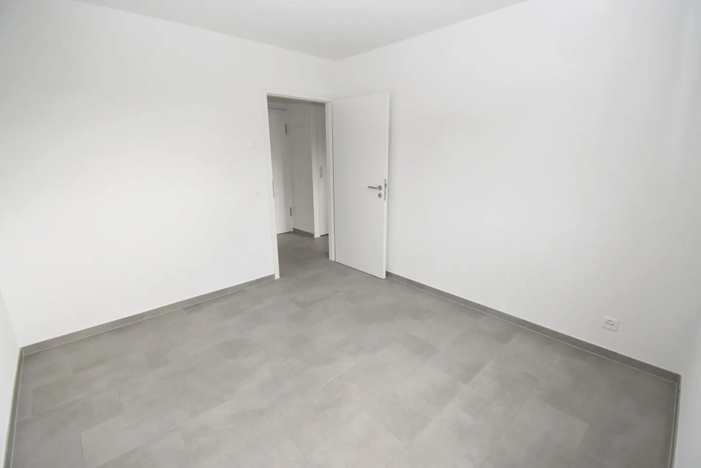 3,5-Zimmer Erdgeschosswohnung - Foto 4 von 9