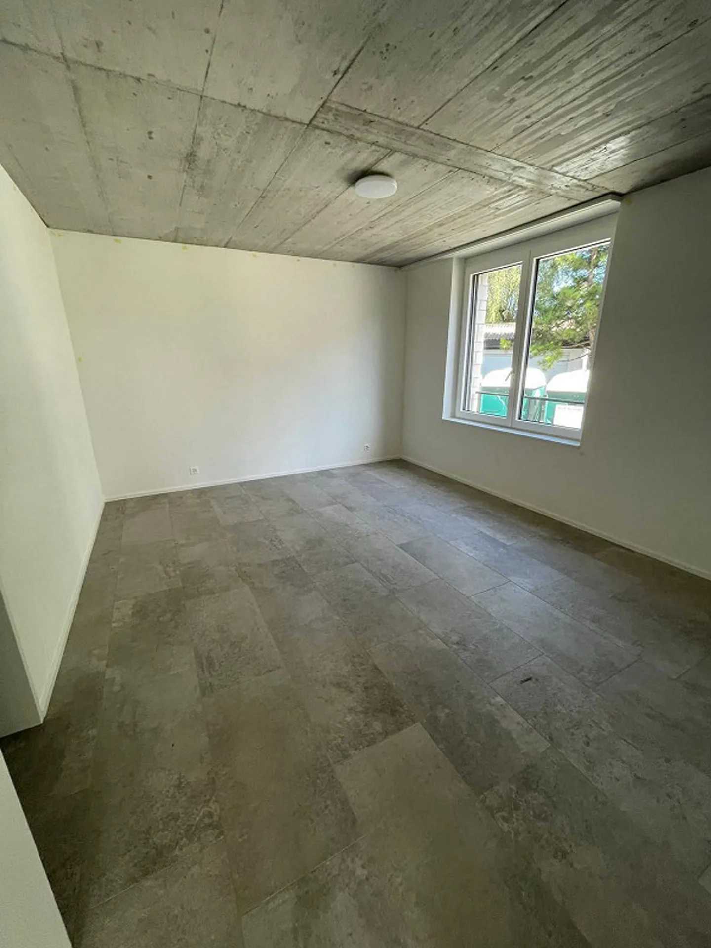Moderne 3½-Zimmer-Erdgeschosswohnung an zentraler Lage - Foto 7 von 12