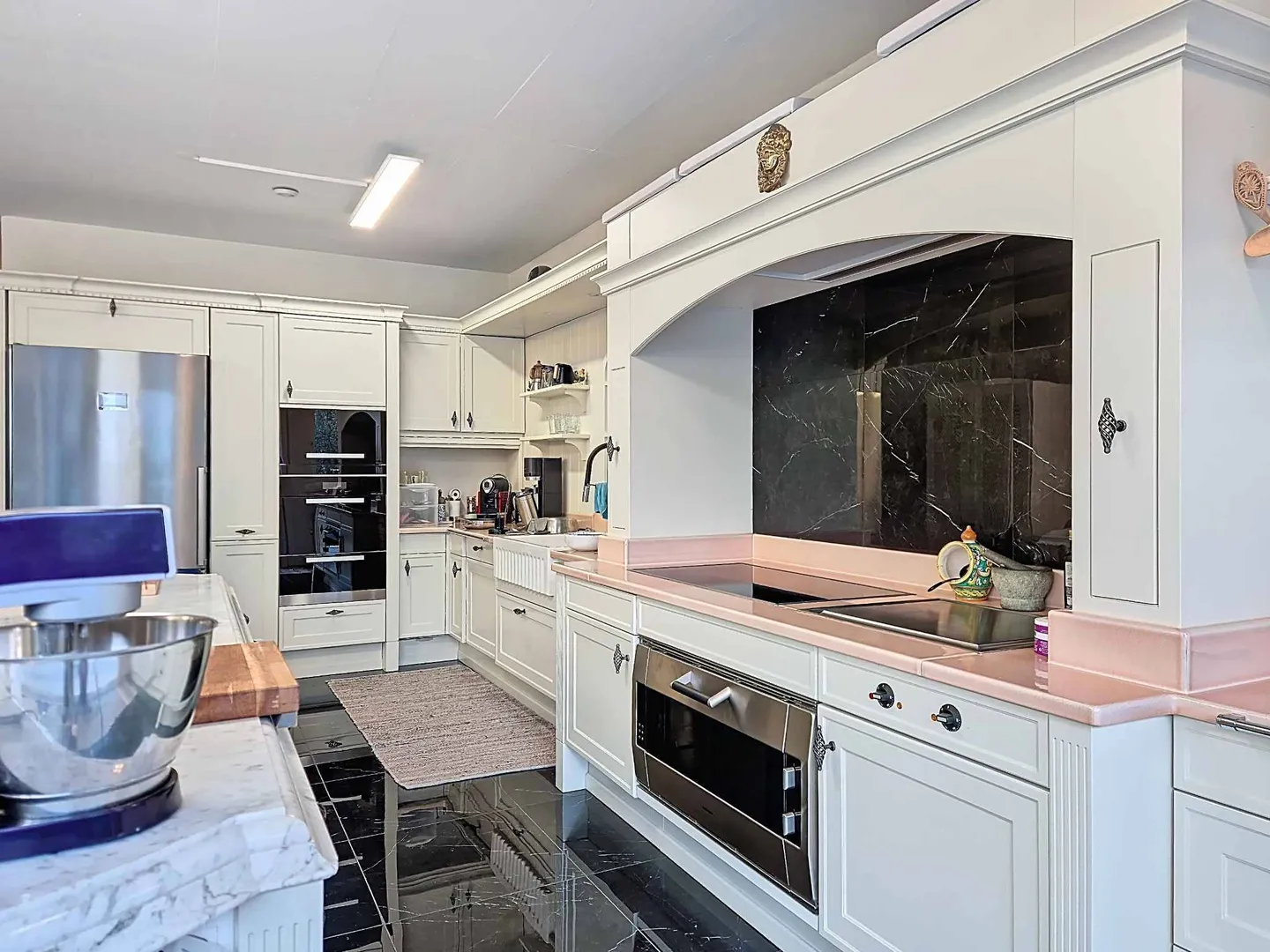 Character Property in the Heart of the Village - Photo 3 of 13