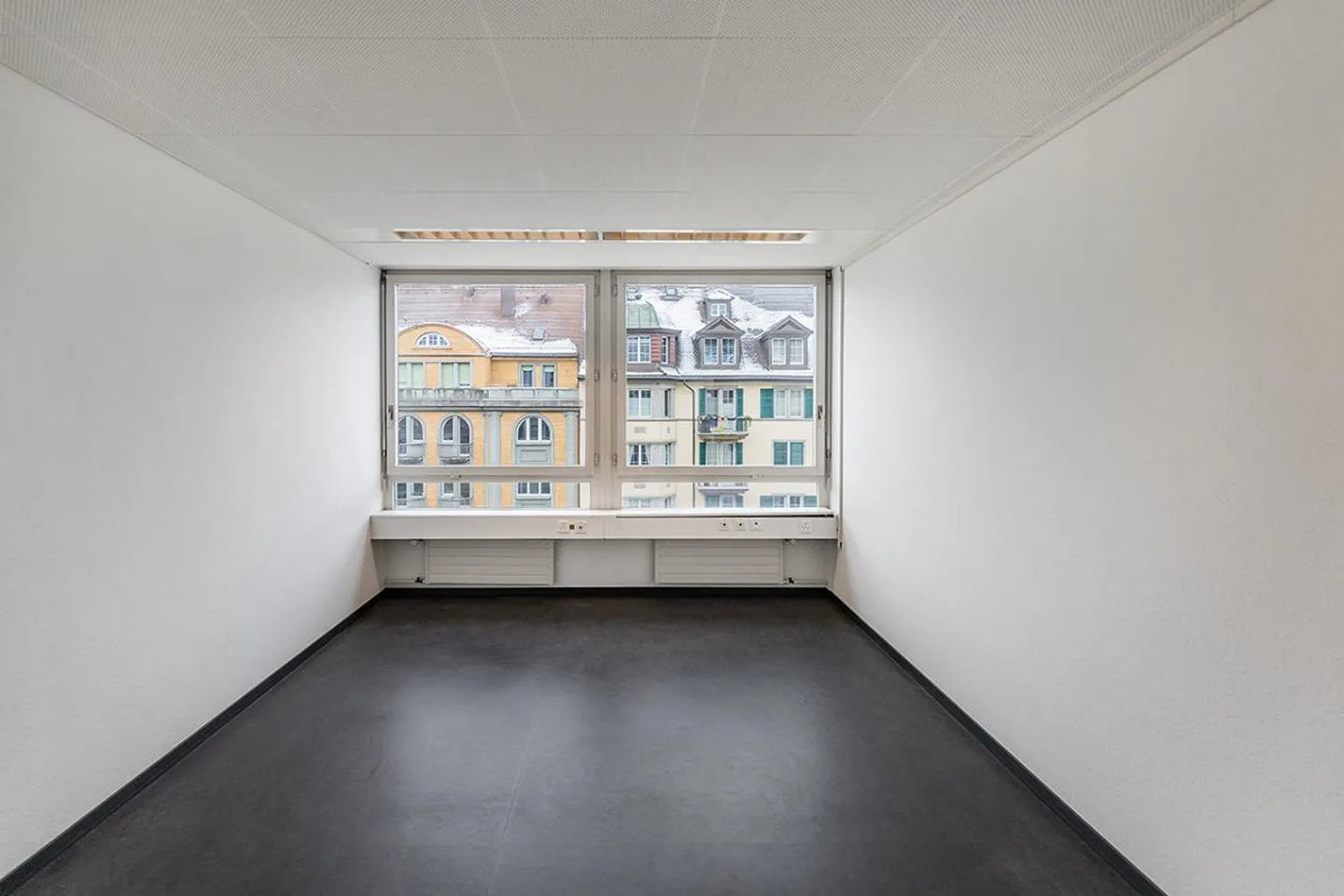 Temporaire - Bureau/Atelier à Schaffhauserstrasse 78 à Zurich - Photo 3 sur 3