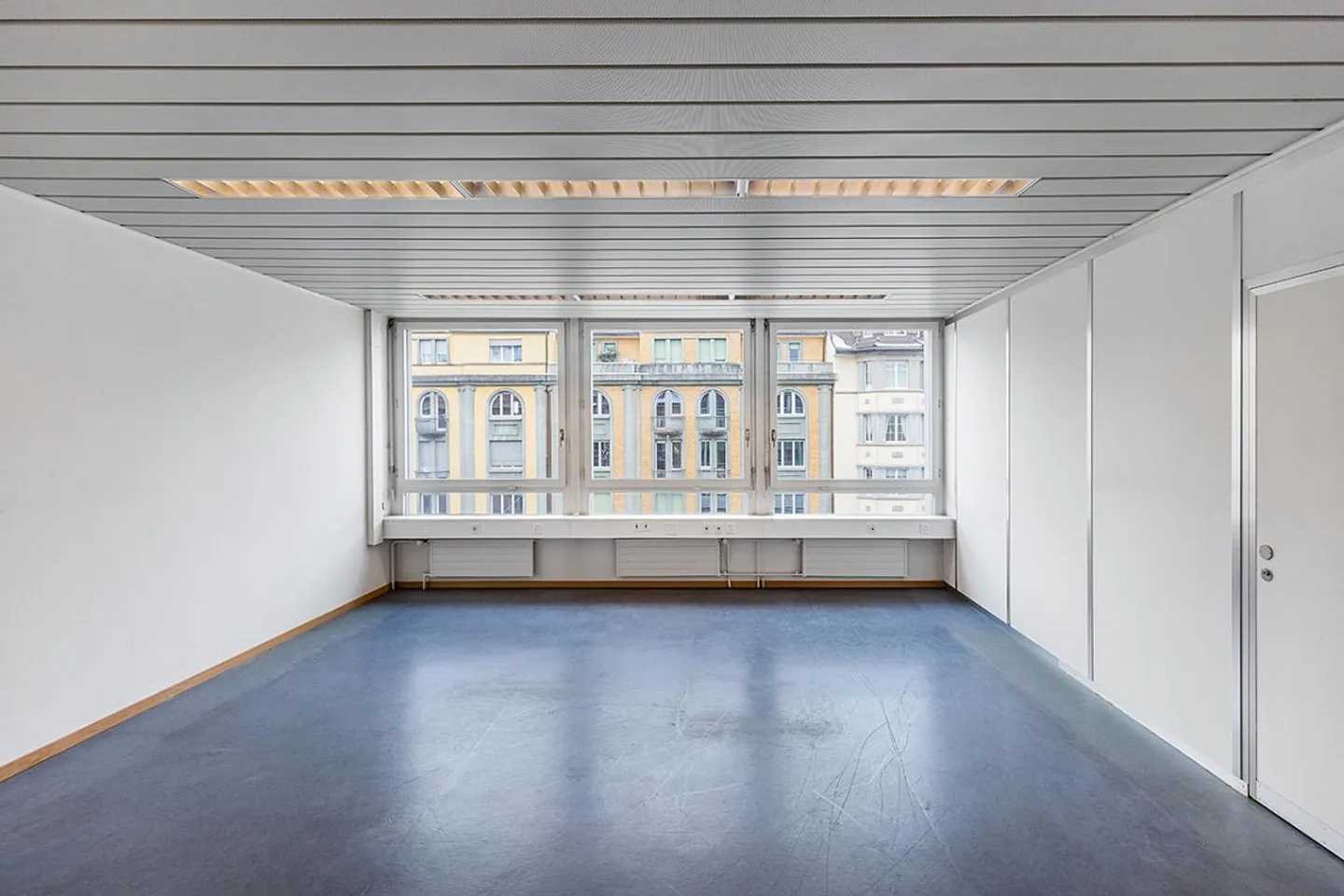 Temporaire - Bureau/Atelier à Schaffhauserstrasse 78 à Zurich - Photo 2 sur 3