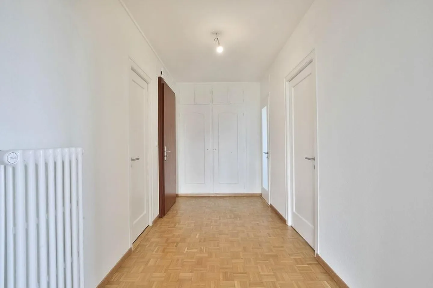 Bellissimo appartamento di 5 stanze di 79 m2, zona tranquilla, vista libera - Foto 4 di 7