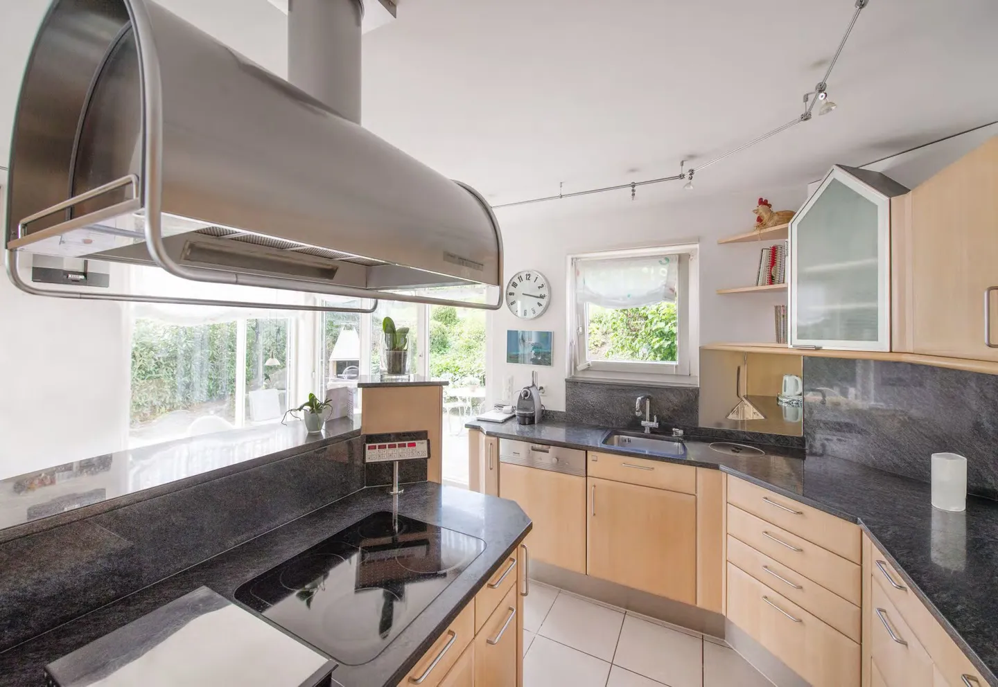 Casa unifamiliare a schiera di 6,5 stanze con vista splendida nella migliore zona residenziale - Foto 9 di 38