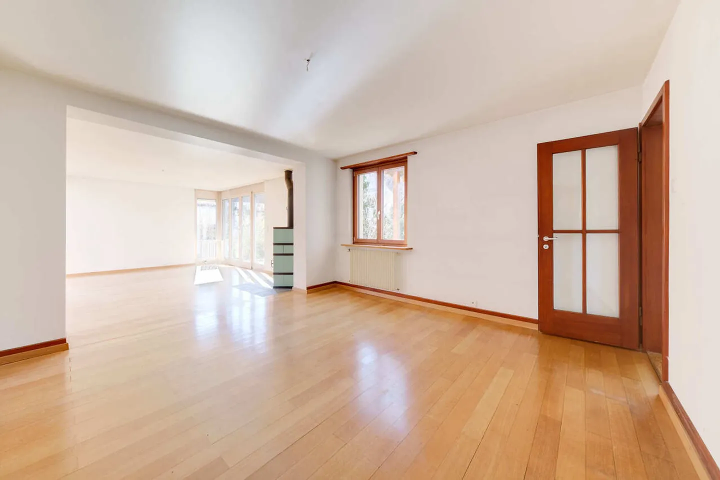 Family Paradise - Photo 5 of 17