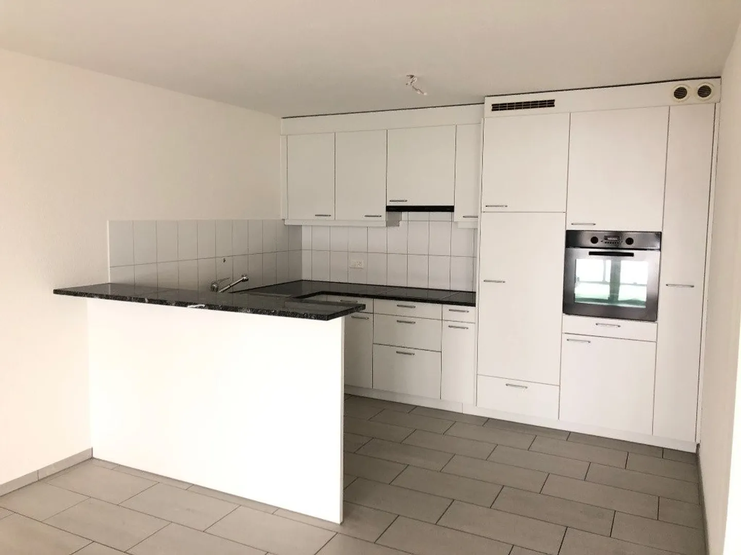 Appartement 4.5 pièces - Photo 2 sur 6