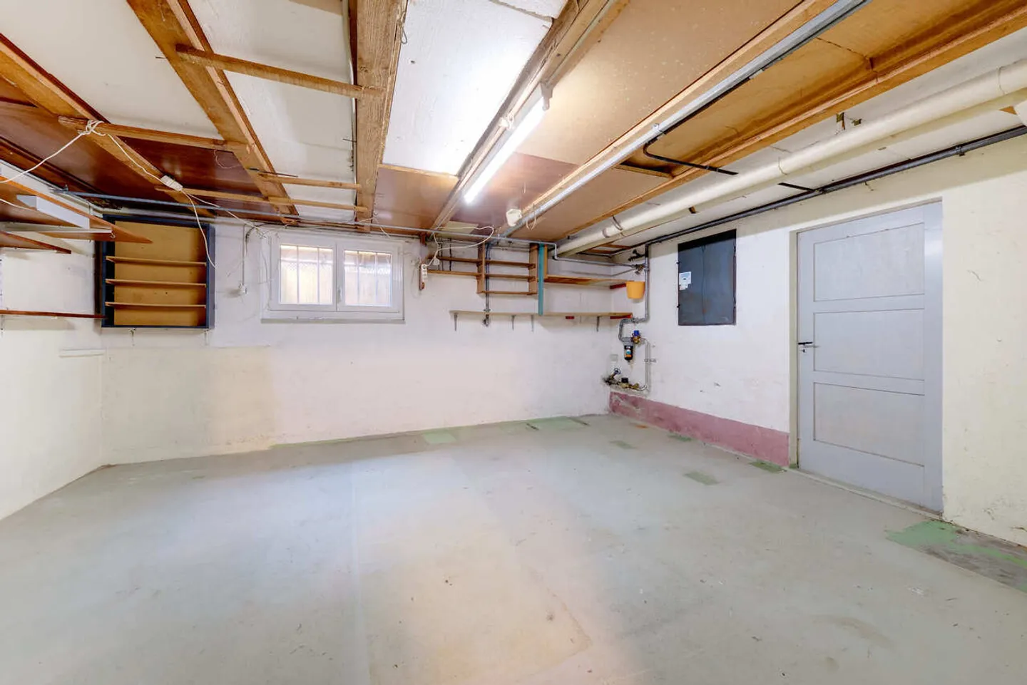 Family Paradise - Photo 16 of 17