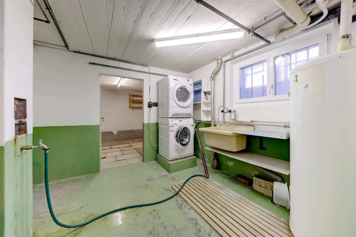 Family Paradise - Photo 17 of 17