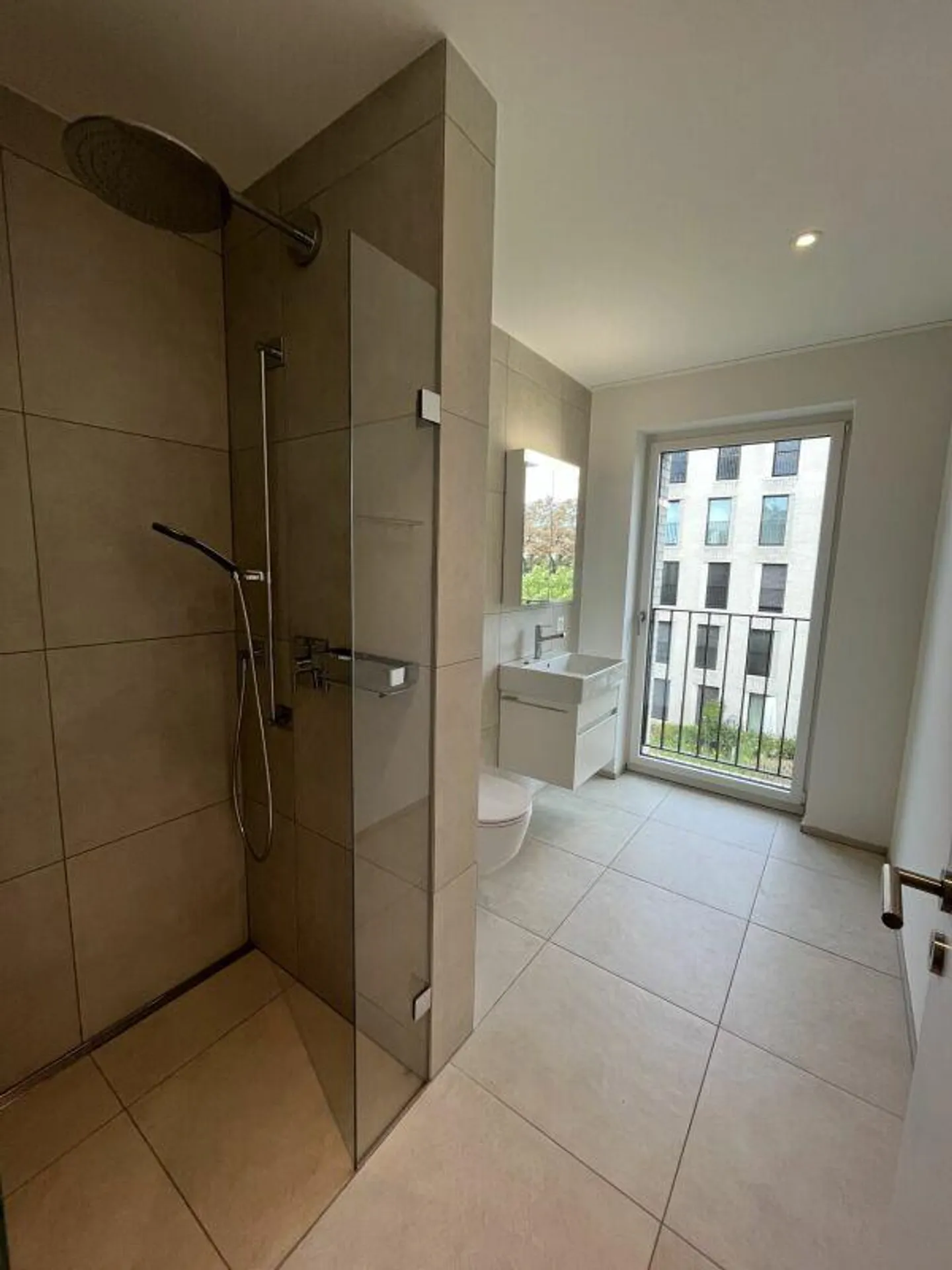 Vivere desiderabile sul Reno - La tua opportunità unica! - Foto 9 di 12